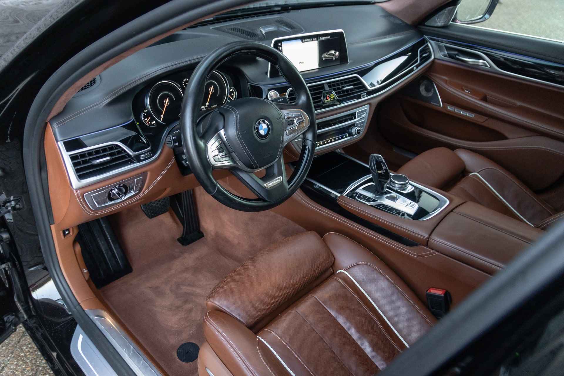 BMW 7 Serie 740e Individual | Glasdak | Climate Comfortleder + Massage | Bowers&Wilkins | 360° Camera | Adaptive Cruise | Head-Up | Soft Clo - 6/47