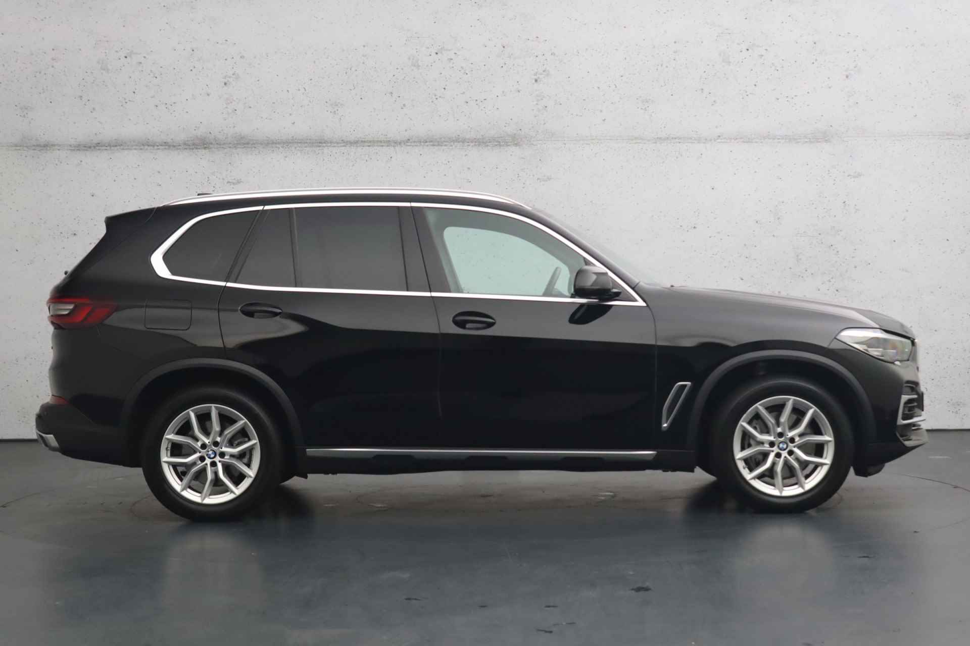 BMW X5 xDrive40i High Executive Automaat | Elektrisch glazen panoramadak | Adaptieve cruise control | Lederen bekleding | LED verlichti - 27/34