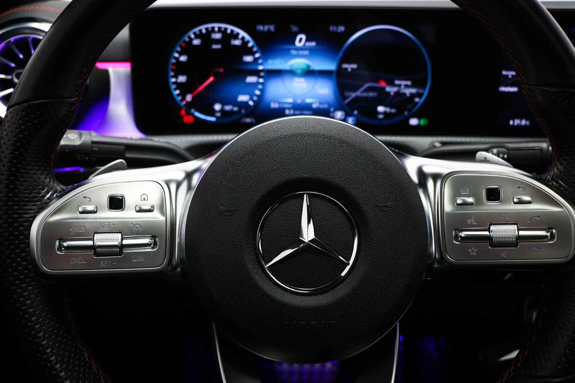 Mercedes-Benz CLA-klasse 250 e Business Solution AMG Limited | BUSINESS PLUS PACK | WIDESCREEN | SFEERVERLICHTING | DAB | APPLE - 36/67