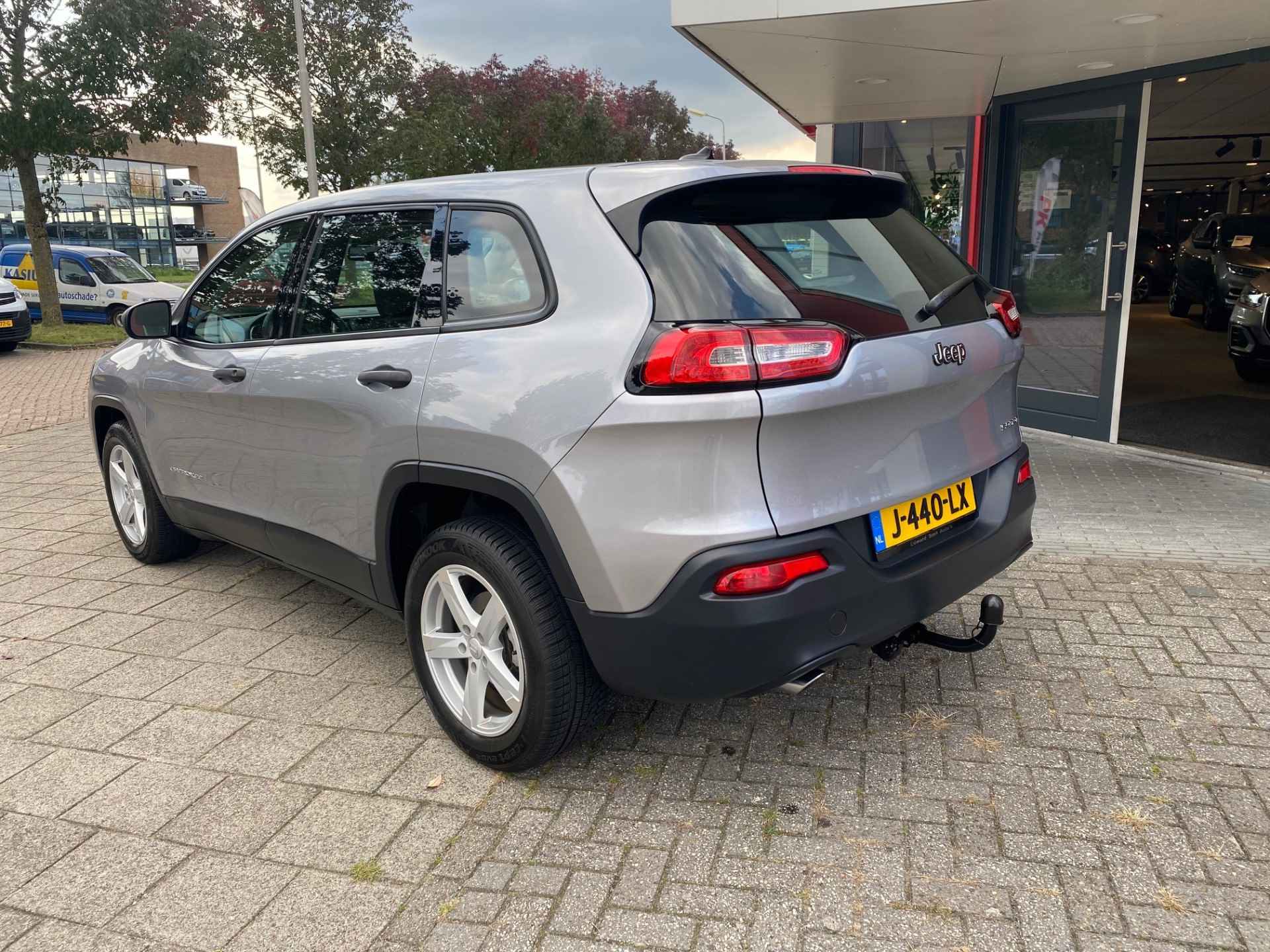 Jeep JEEP CHEROKEE | Navi | Camera | Trekhaak | 70.831 km Latitude Dealeronderhouden - 3/20