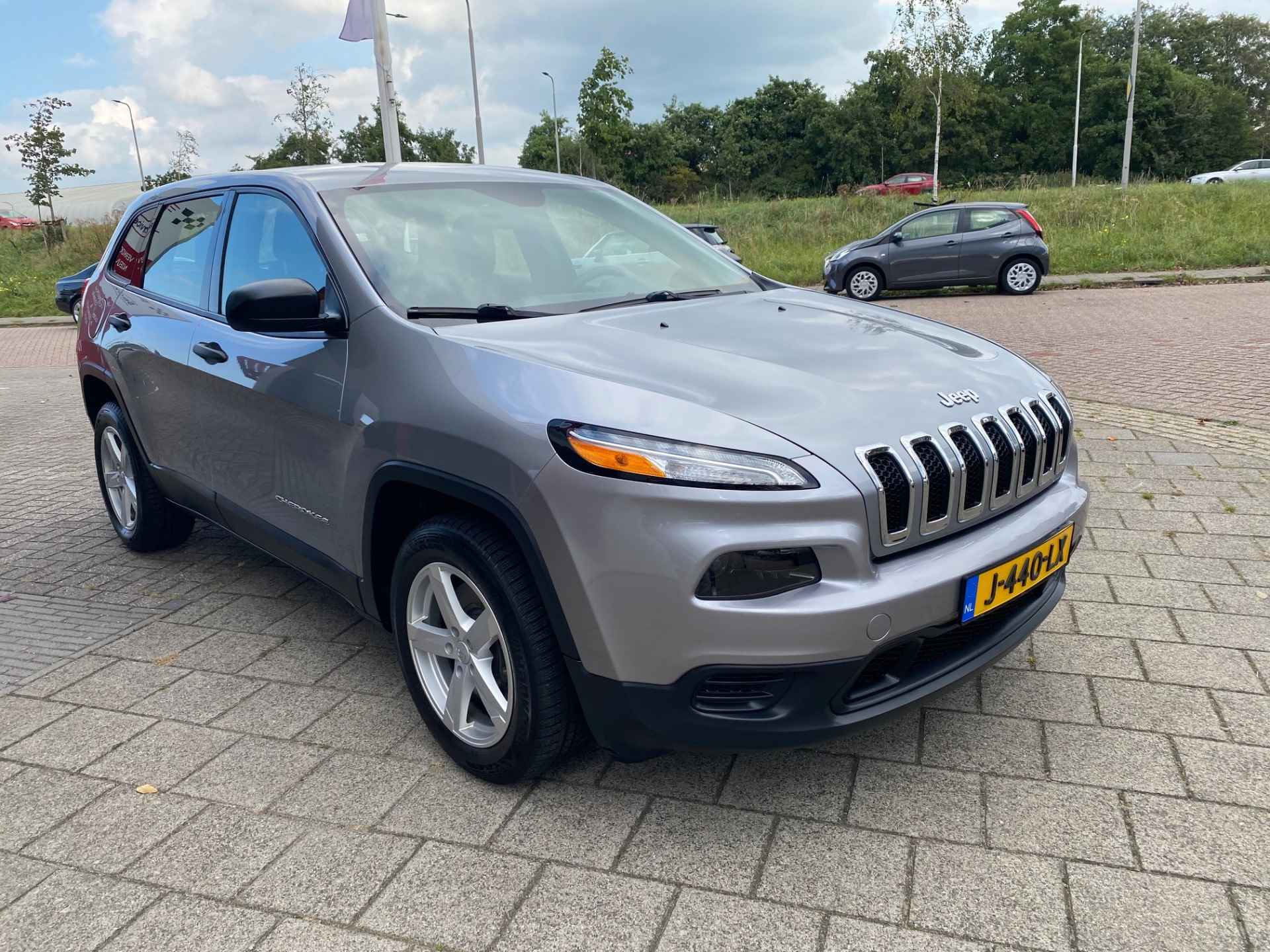 Jeep JEEP CHEROKEE | Navi | Camera | Trekhaak | 70.831 km Latitude Dealeronderhouden - 6/20