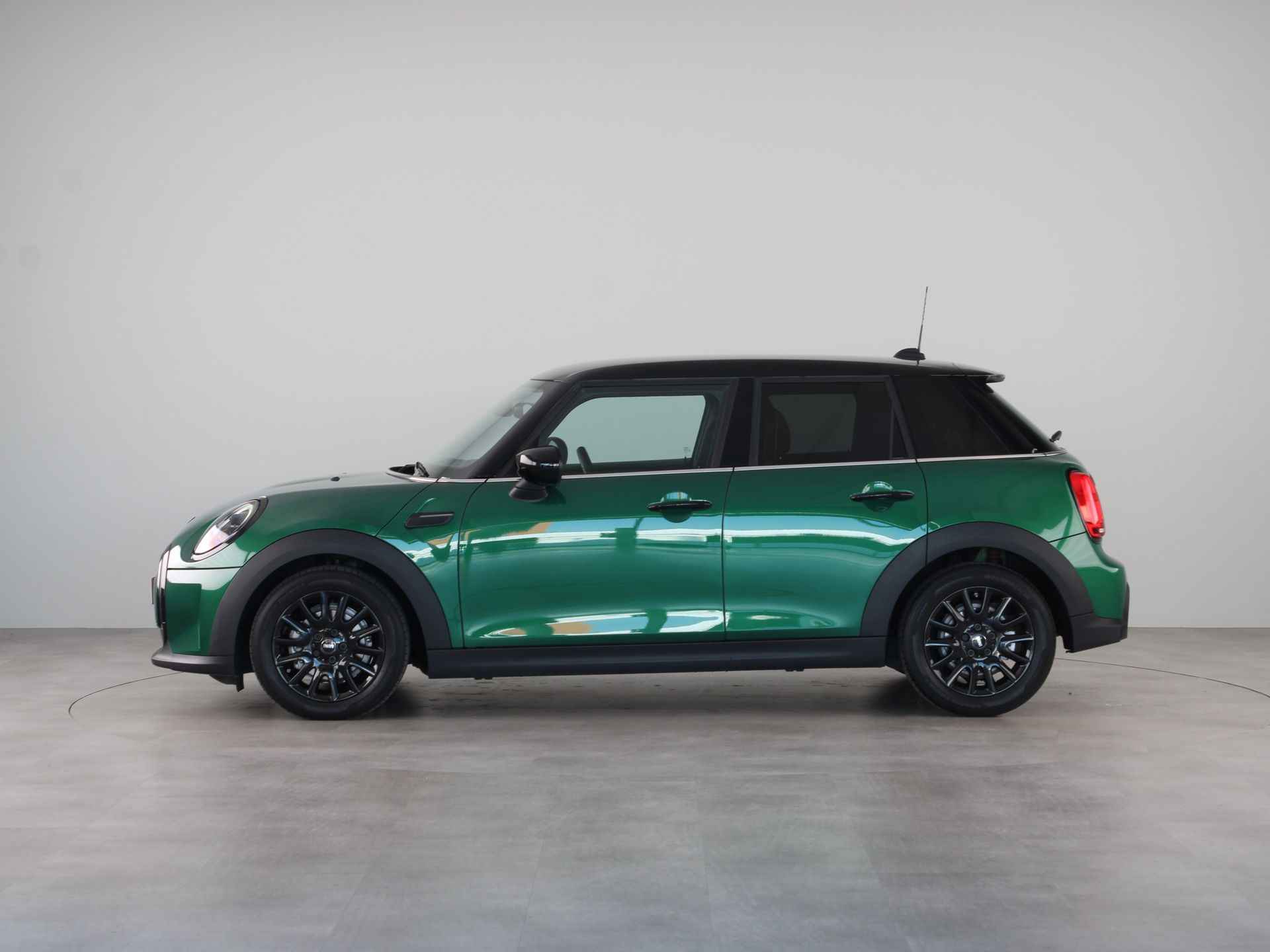 MINI 5-deurs Cooper Camden Edition Aut. - 13/23