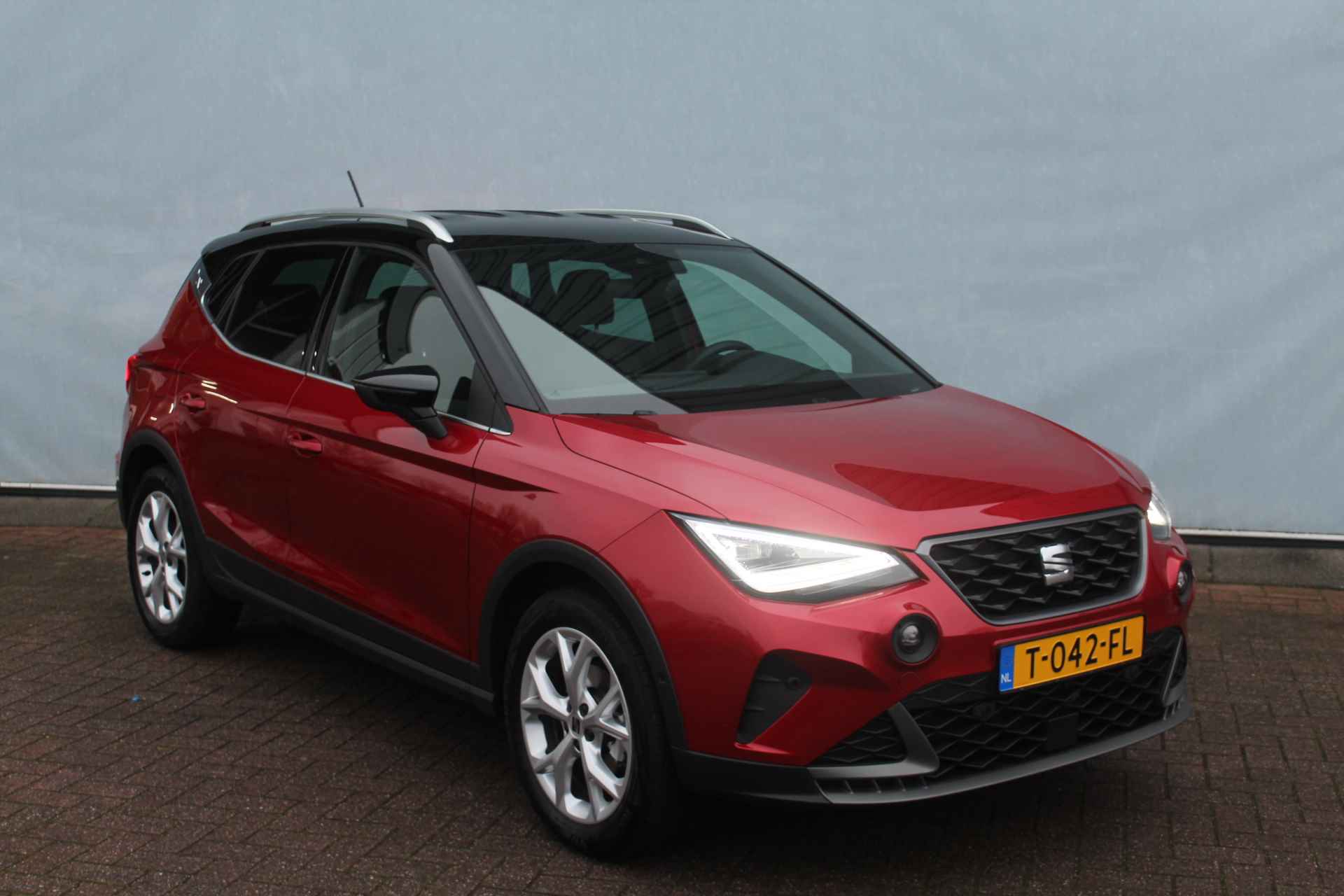 SEAT Arona 1.0 TSI 95pk FR Business Connect - 7/25