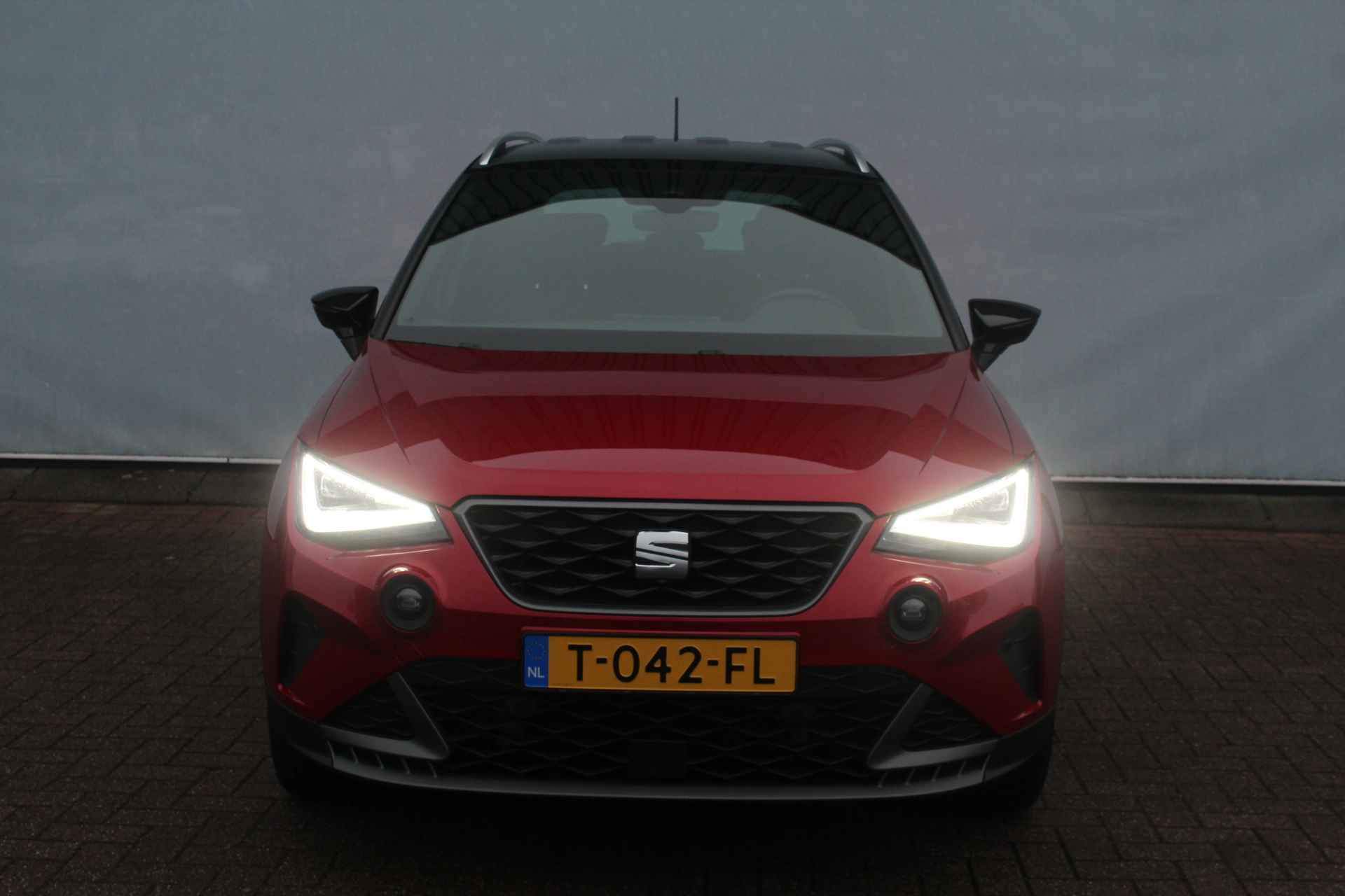 SEAT Arona 1.0 TSI 95pk FR Business Connect - 8/25