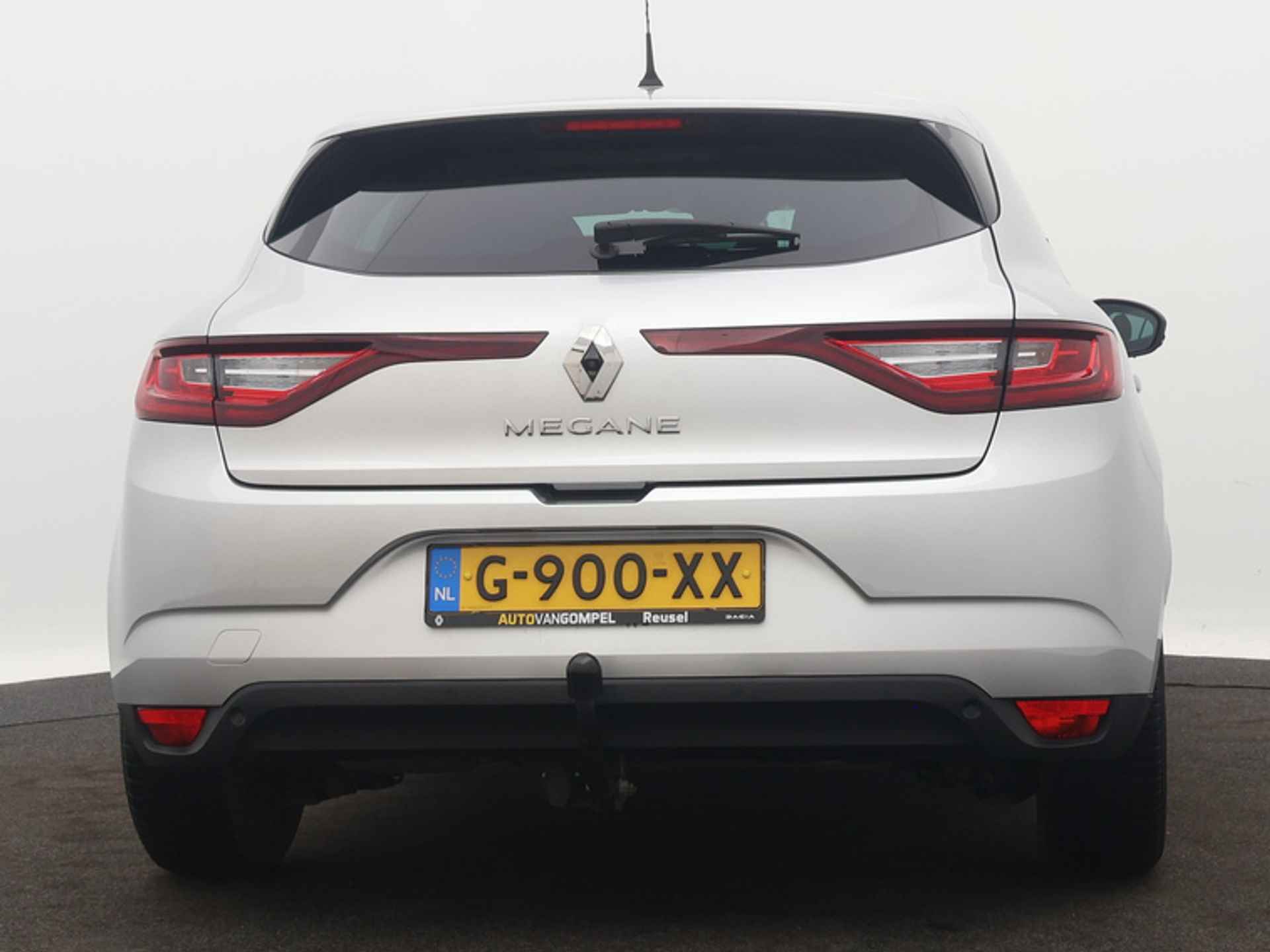 Renault Mégane TCe 140PK Limited / NAVI / CAMERA / Park. sensoren - 4/40