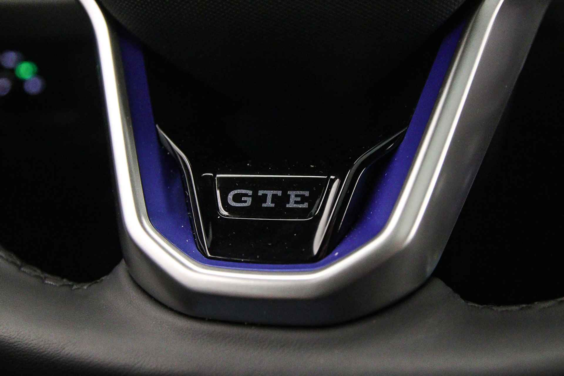 Volkswagen Passat Variant GTE Business 1.4 TSI eHybrid 218pk DSG Automaat Trekhaak, Panoramadak, Achteruitrijcamera, Navigatie, Adaptive cruise control, Elektrische achterklep, LED matrix verlichting, Stoelverwarming - 16/45