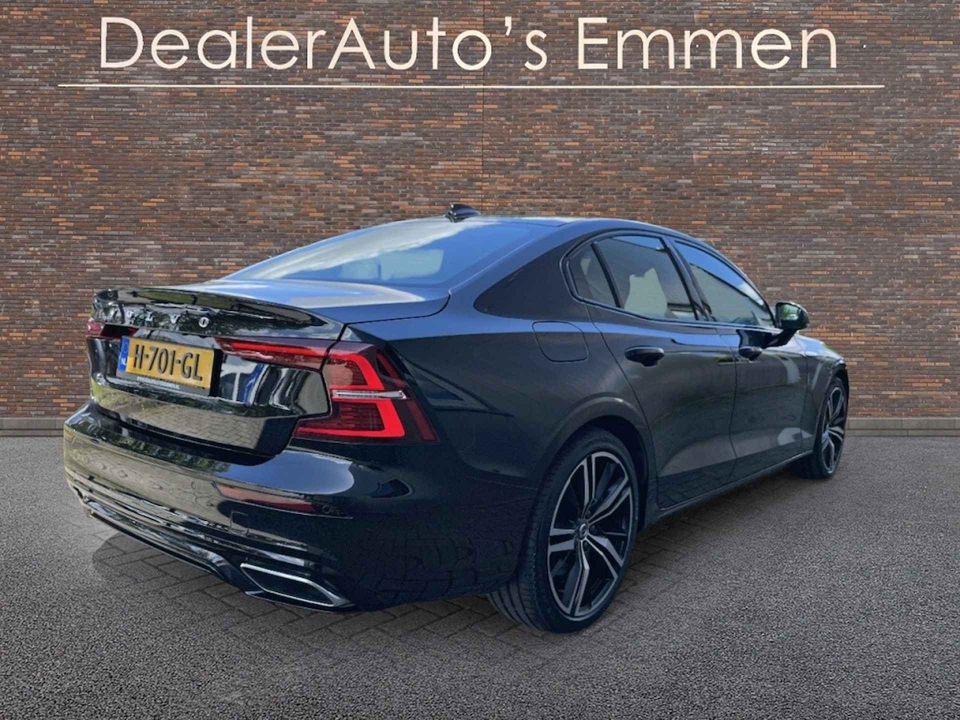 Volvo S60 2.0 T8 R-DESIGN PANODAK LEDER 19"LMV TOP - 45/45