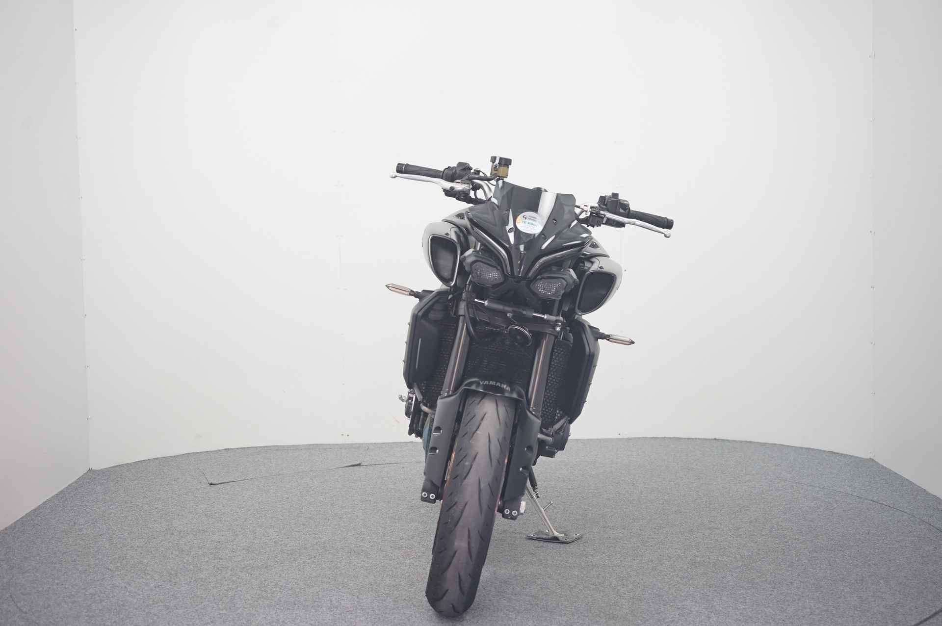 Yamaha MT-10 ABS - 3/19