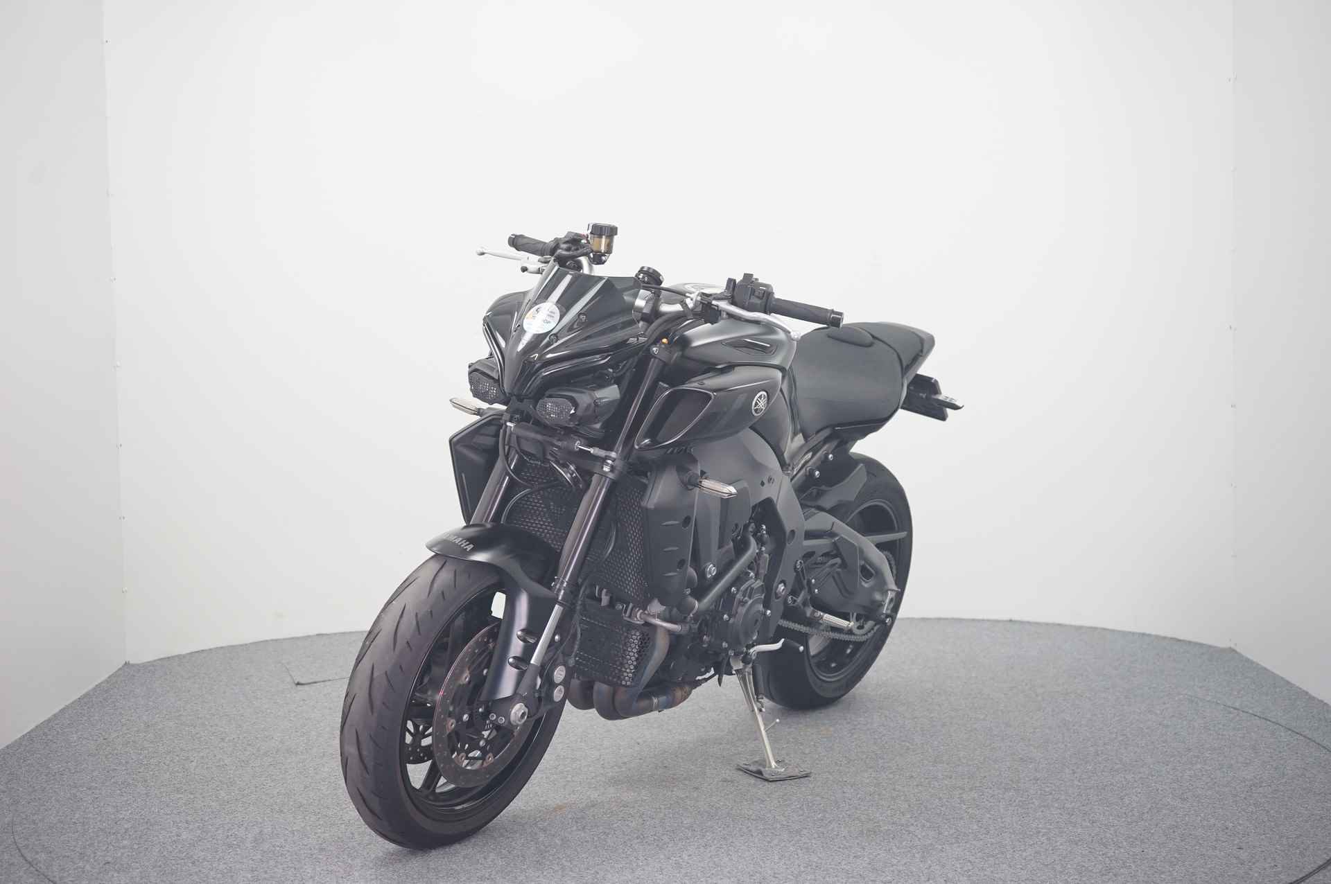 Yamaha MT-10 ABS - 4/19