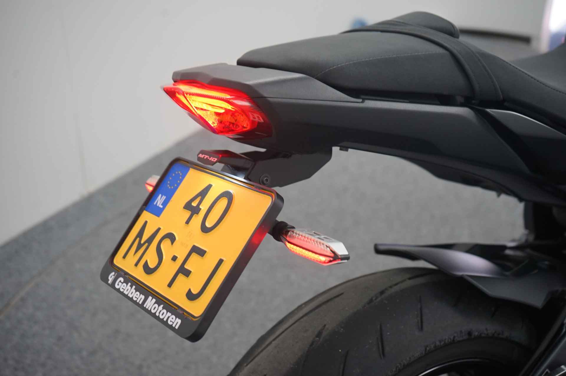 Yamaha MT-10 ABS - 14/19