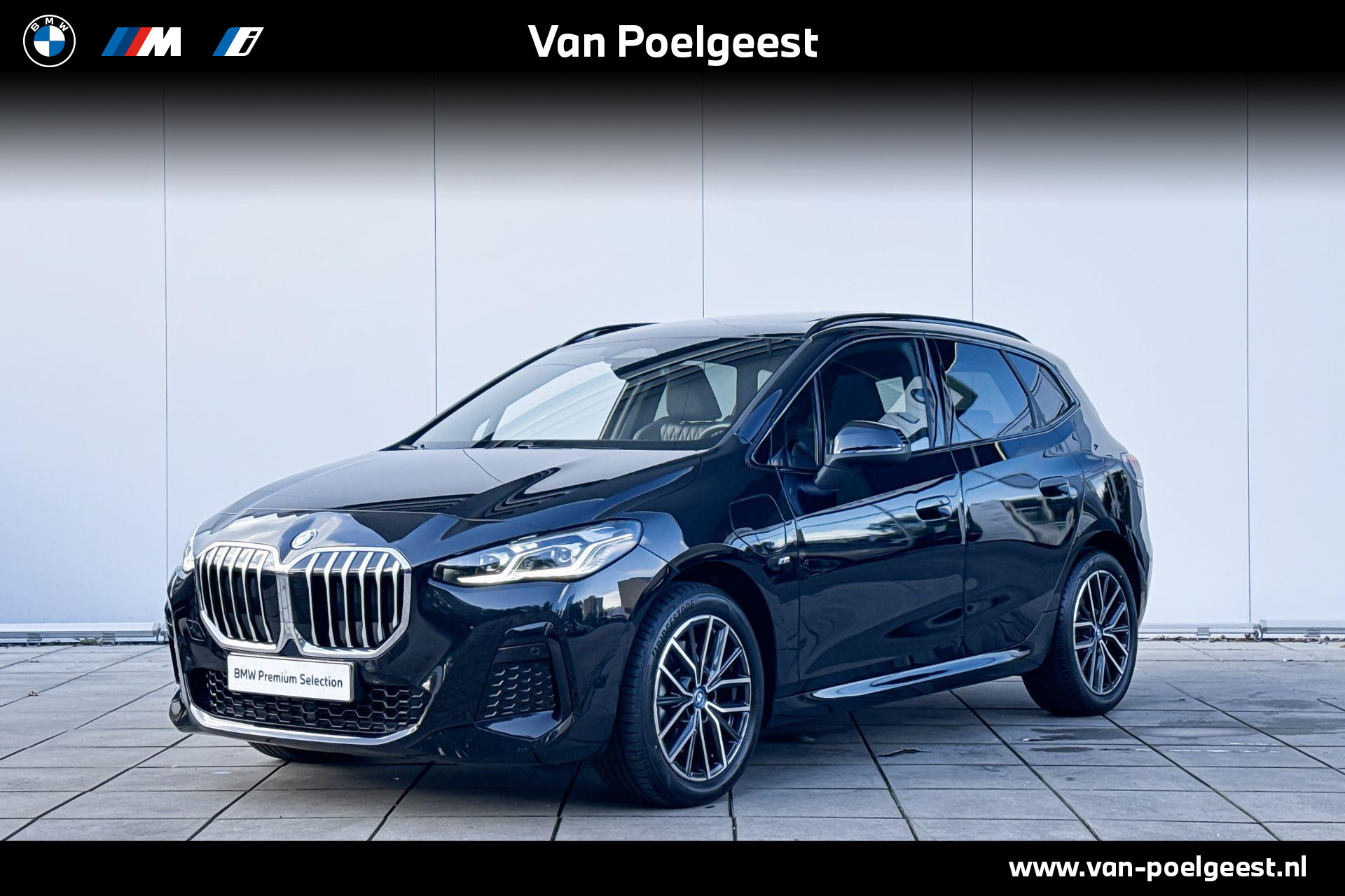 BMW 2 Serie Active Tourer 230e xDrive M-Sport 18 Inch / Comfort Acces / Electrische Zwenkhaak / Glazen Schuifdak / Adaptieve Led Koplampen / Driving Assistant Plus