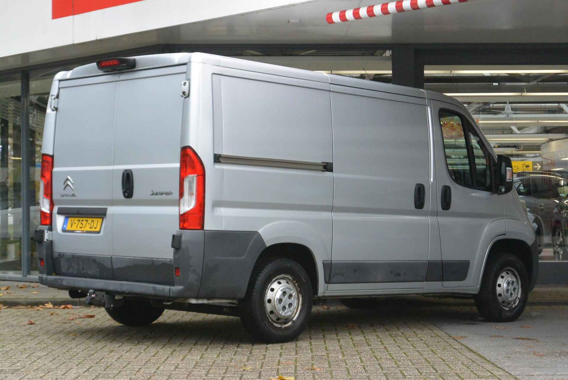 Citroën Jumper L1H1 28 BlueHDi 110pk Economy │ Airconditioning │ Navigatie │ Achteruitrijcamera │ Trekhaak - 3/14