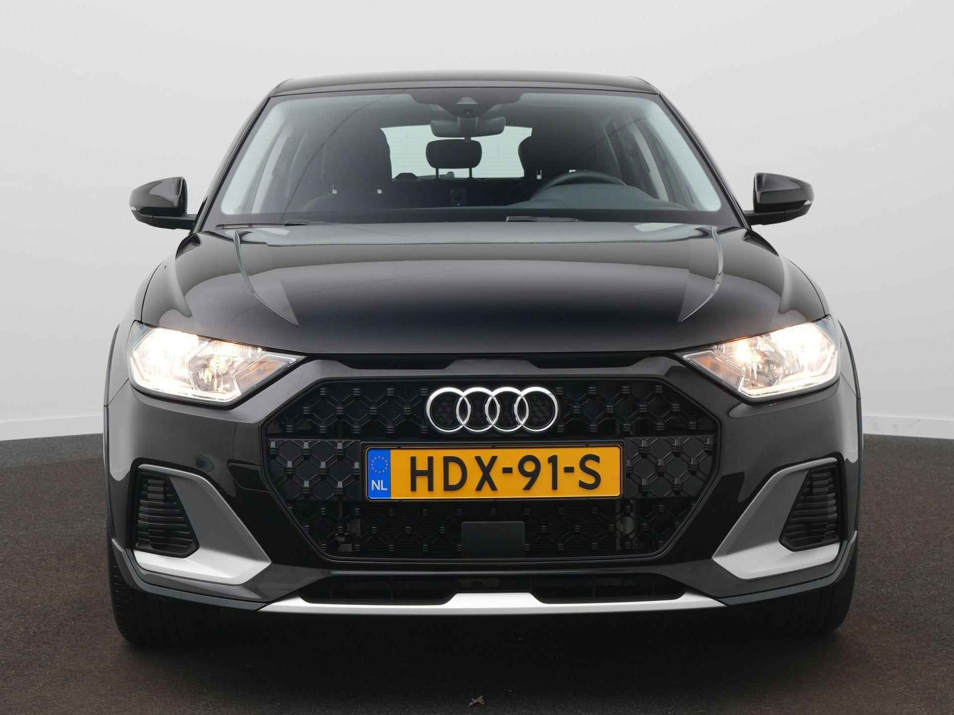 Audi A1 citycarver 30 TFSI epic S-Tronic - Navigatie - 17 Inch - Cruise - 2/36