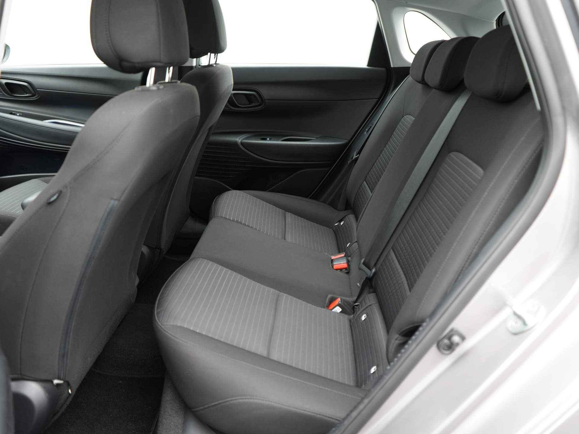 Hyundai i20 1.0 T-GDI Comfort Smart AUTOMAAT | Navigatie, Climate Control en Lichtmetalen velgen - 13/42
