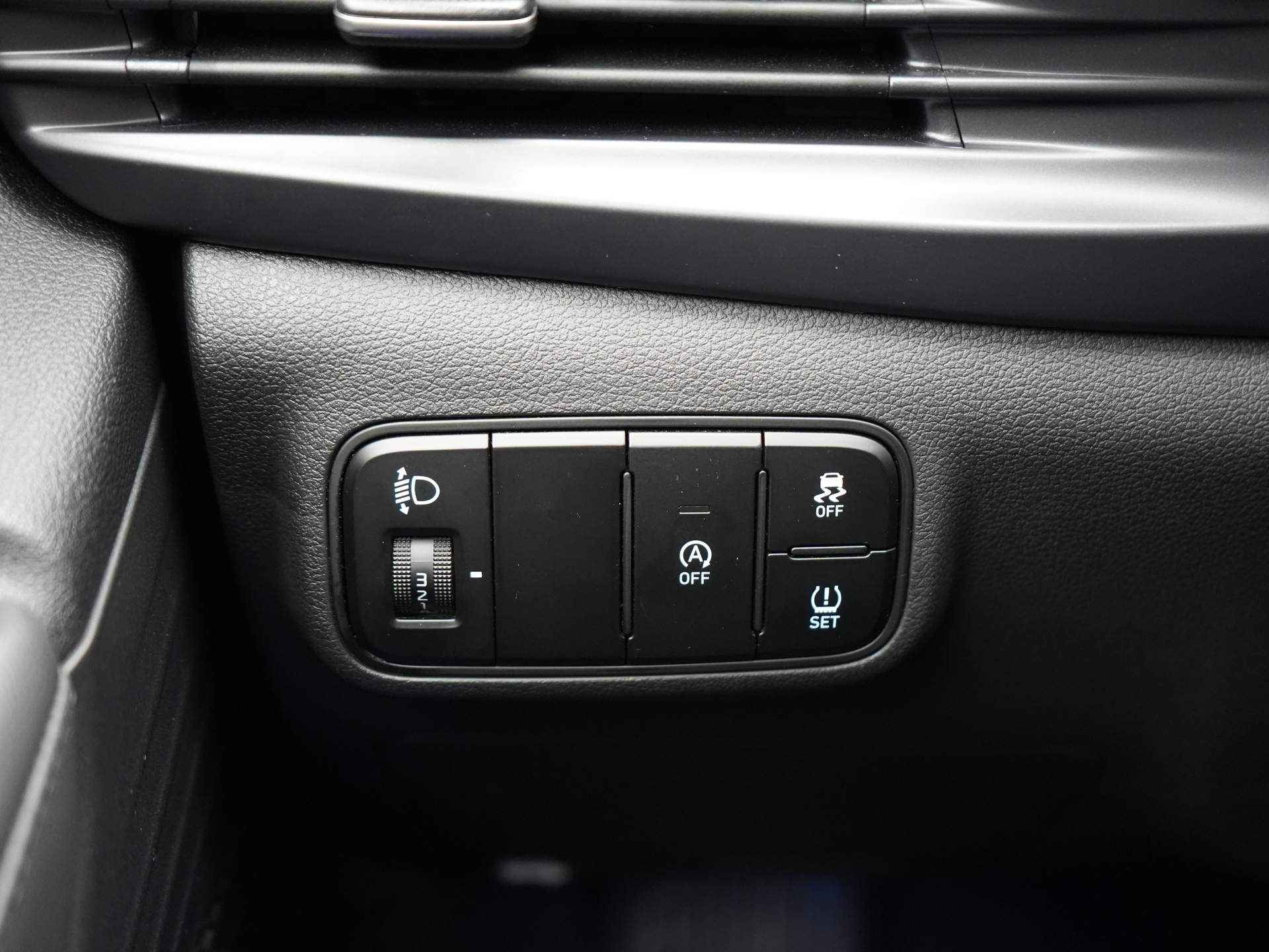 Hyundai i20 1.0 T-GDI Comfort Smart AUTOMAAT | Navigatie, Climate Control en Lichtmetalen velgen - 30/42