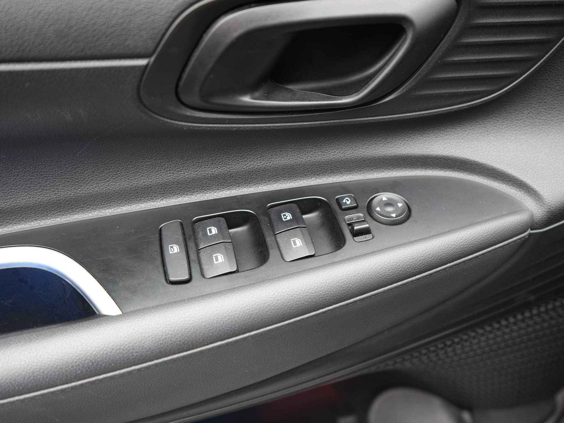 Hyundai i20 1.0 T-GDI Comfort Smart AUTOMAAT | Navigatie, Climate Control en Lichtmetalen velgen - 31/42