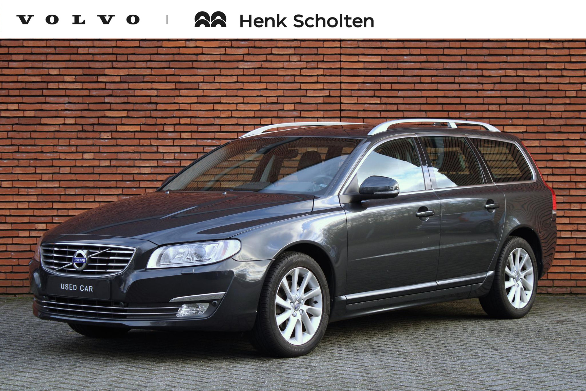 Volvo V70 T4 190PK Inscription | Uniek! | Geventileerde Voorstoelen | Standkachel | Power Seats | Adaptieve Bochtverlichting | Schuifkanteldak | 17'' Lichtmetalen Velgen | Elektrische Achterklep | Elektrisch Verwarmbare Voorruit