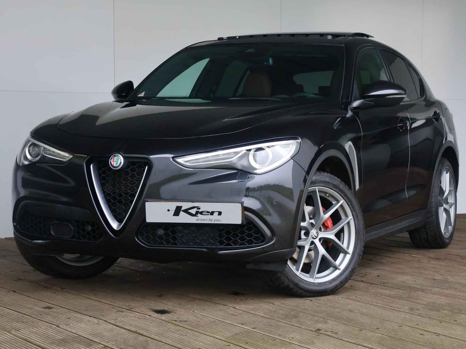 Alfa Romeo Stelvio 2.0 T AWD B-Tech | Pano-Dak | Stoel- & stuurverwarming | Apple Carplay | Volledige onderhoudshistorie | - 2/36