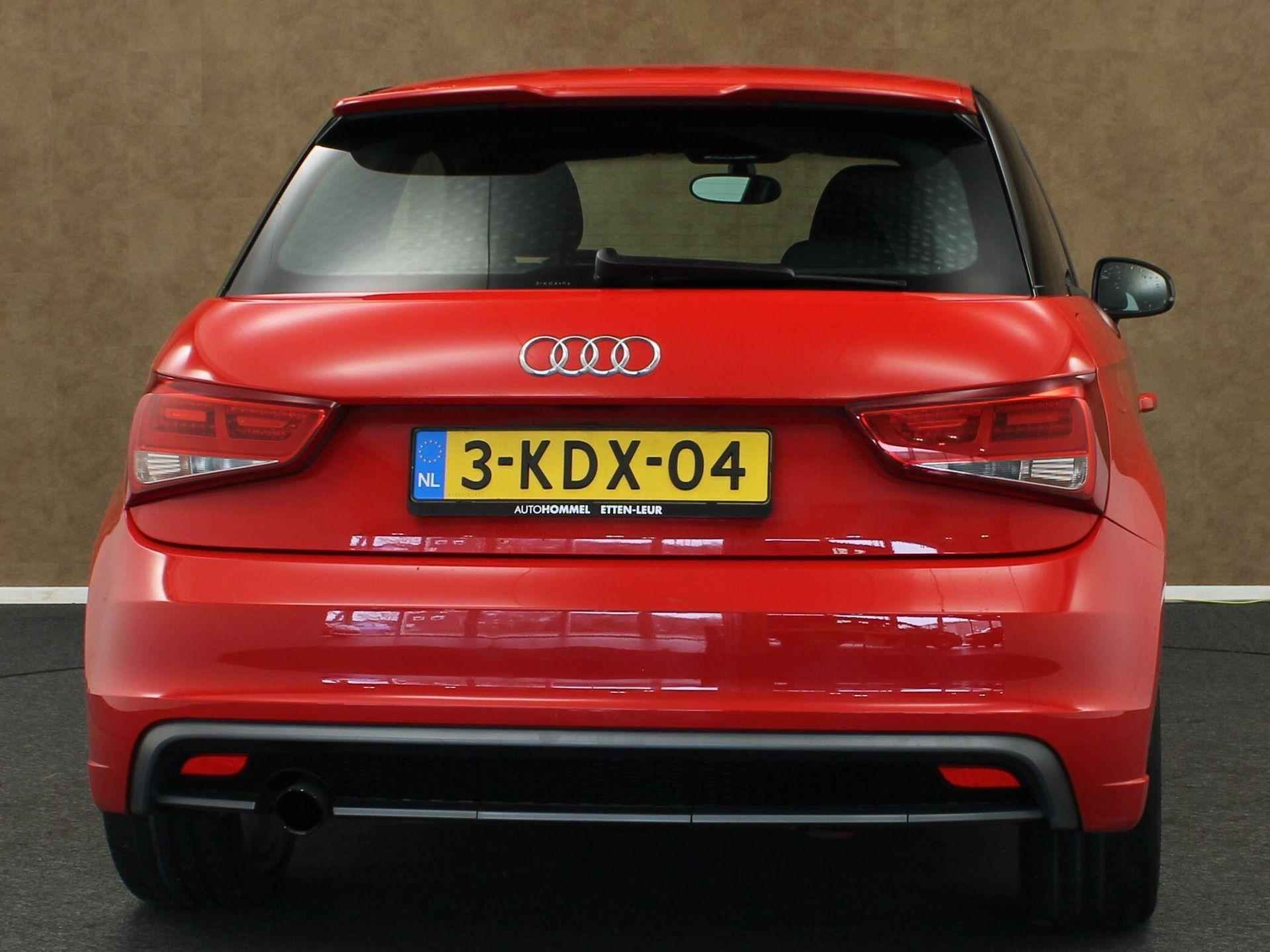 Audi A1 1.2 TFSI Admired - ORIGINEEL NEDERLANDSE AUTO - CRUISE CONTROL - S-LINE EXTERIEUR - BLUETOOTH TELEFOONVOORBEREIDING - LEDEREN STUURWIEL - LICHTMETALEN VELGEN 17" INCH - 14/39