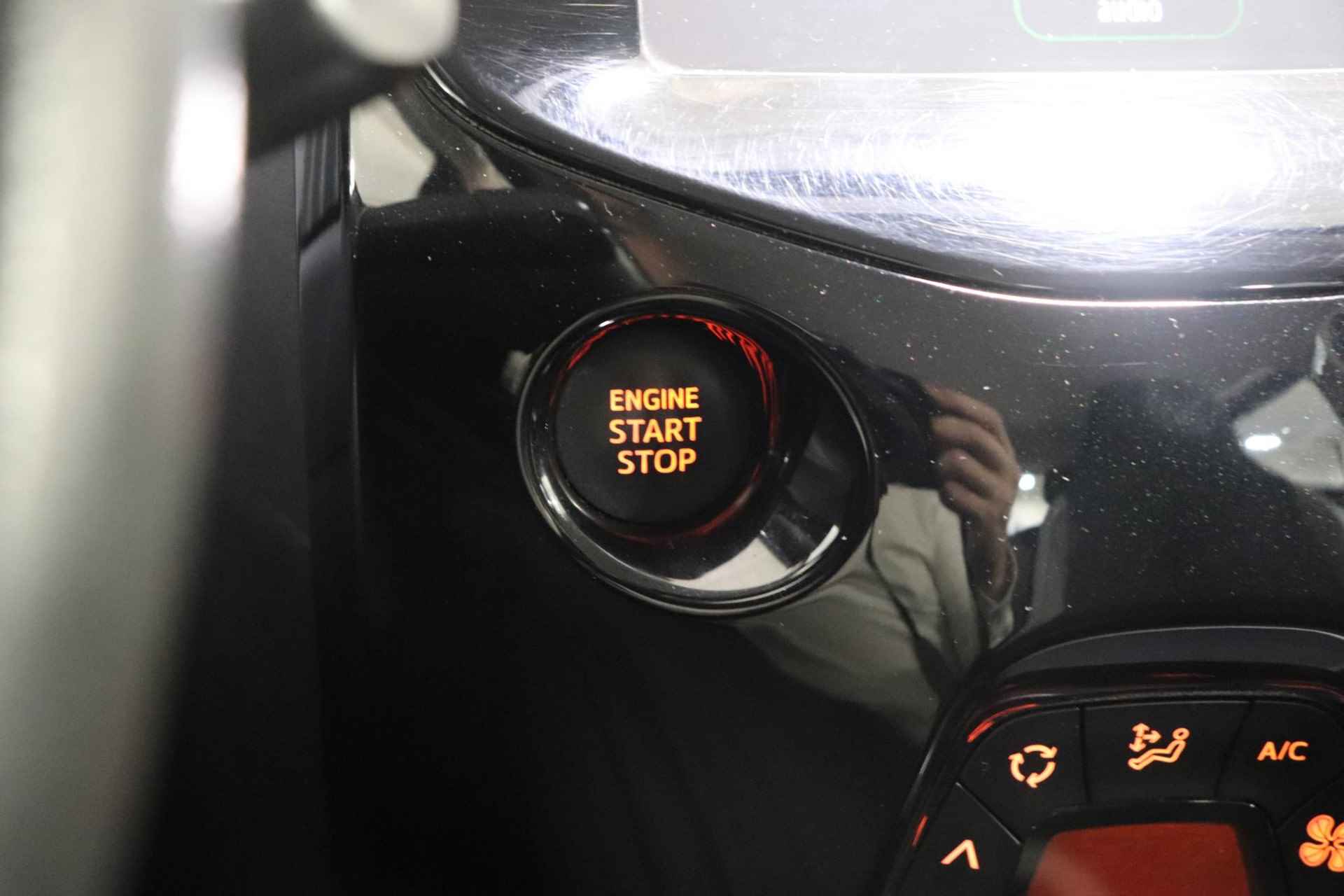 Toyota Aygo 1.0 VVT-i x-clusiv, Lm velgen, Climate control, Subwoofer, Parkeercamera, Keyless entry/start, Navigatiesysteem! - 6/34