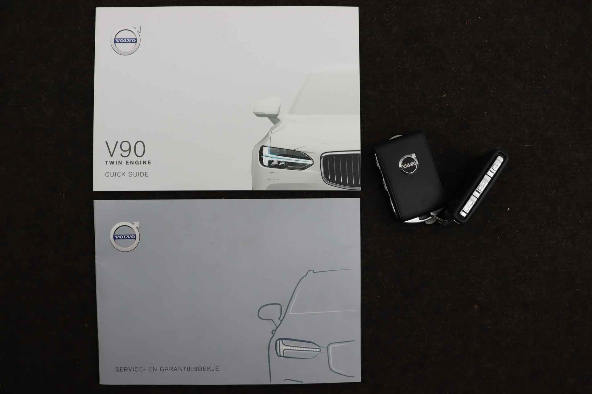 Volvo V90 2.0 T8 AWD Momentum // PANORAMA // 1e EIGENAAR // - 4/29