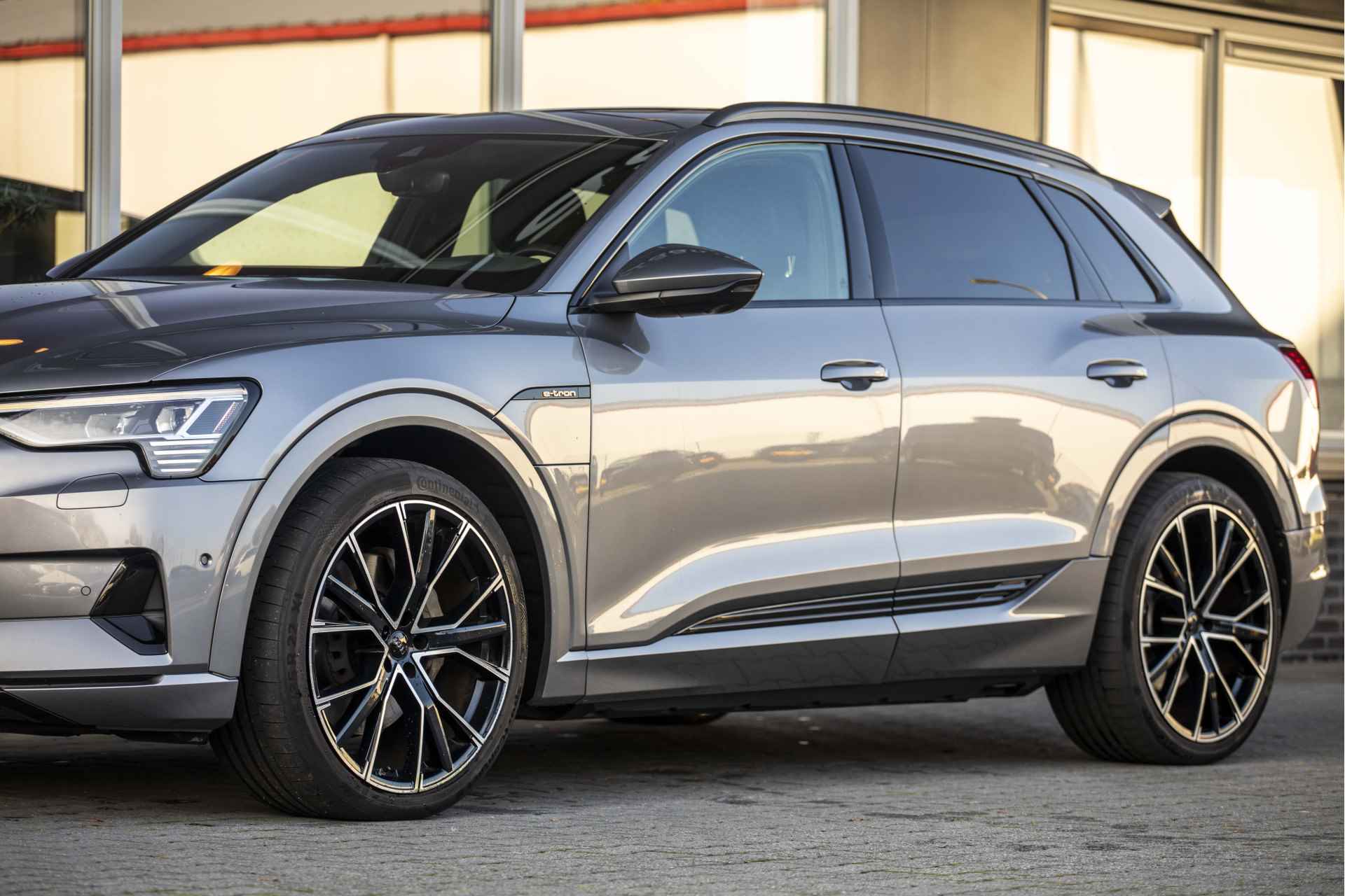 Audi e-tron 55 quattro Pro Line Plus 95 kWh | Pano | B&O | 360° graden | Head-Up - 17/43