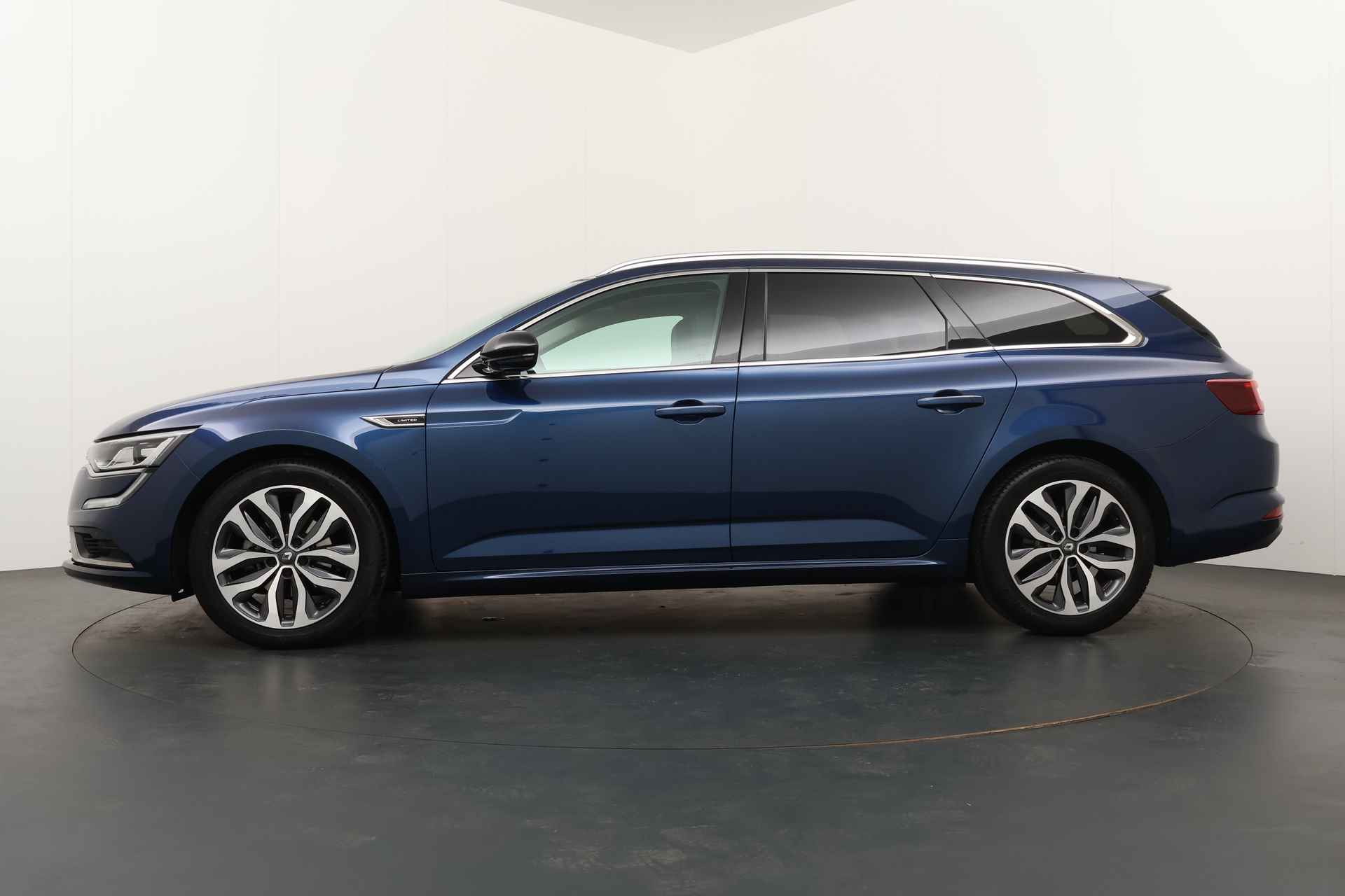 Renault Talisman Estate BJW 2019 1.3 TCe 160 PK Limited AUTOMAAT / TREKHAAK / APPLE CARPLAY / ANDROID AUTO / NAVI / CLIMA / CRUISE / PANORAMADAK / KEYLESS / LMV / PARKEERSENSOREN - 14/32