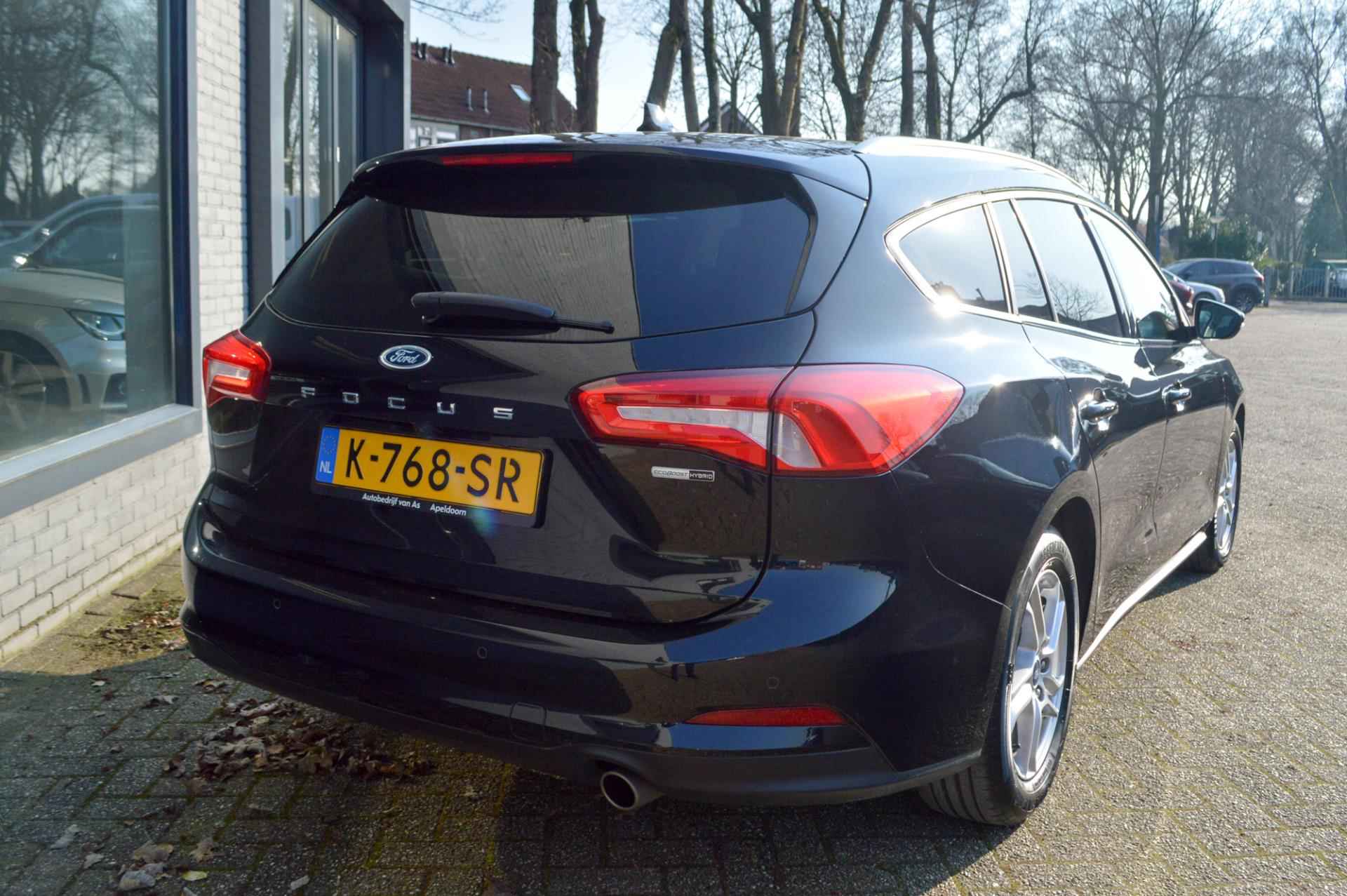 Ford Focus Wagon 1.0 EcoBoost Hybrid Trend Edition Business - 25/26