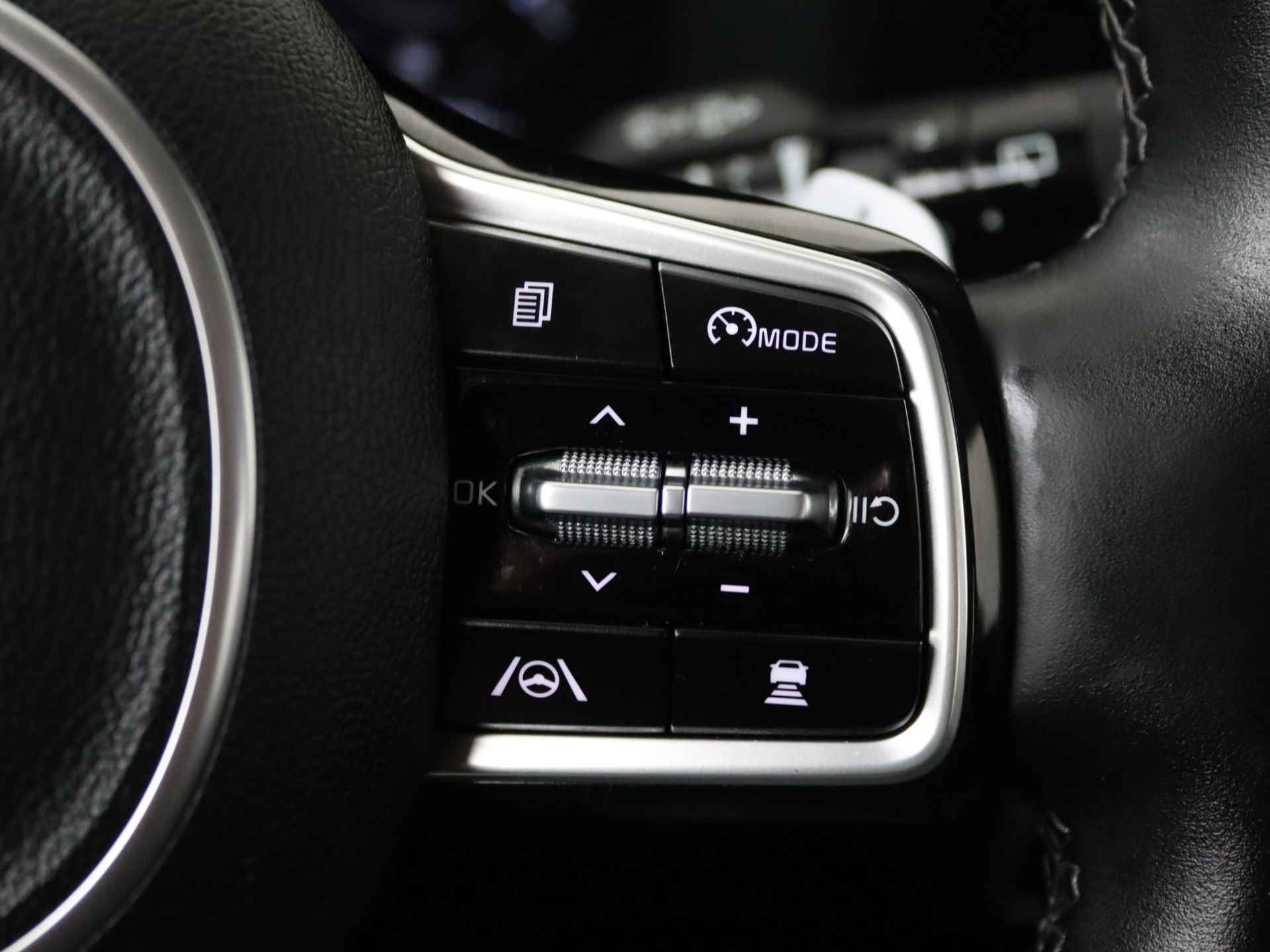 Kia Sorento 1.6 T-GDI Hybrid 2WD Dynamic Line | 7-Persoons | Adaptive Cruise Control | Apple Carplay/Android Auto | File assistent | Inclusief KIA Garantie tot 16-04-2028 - 23/43