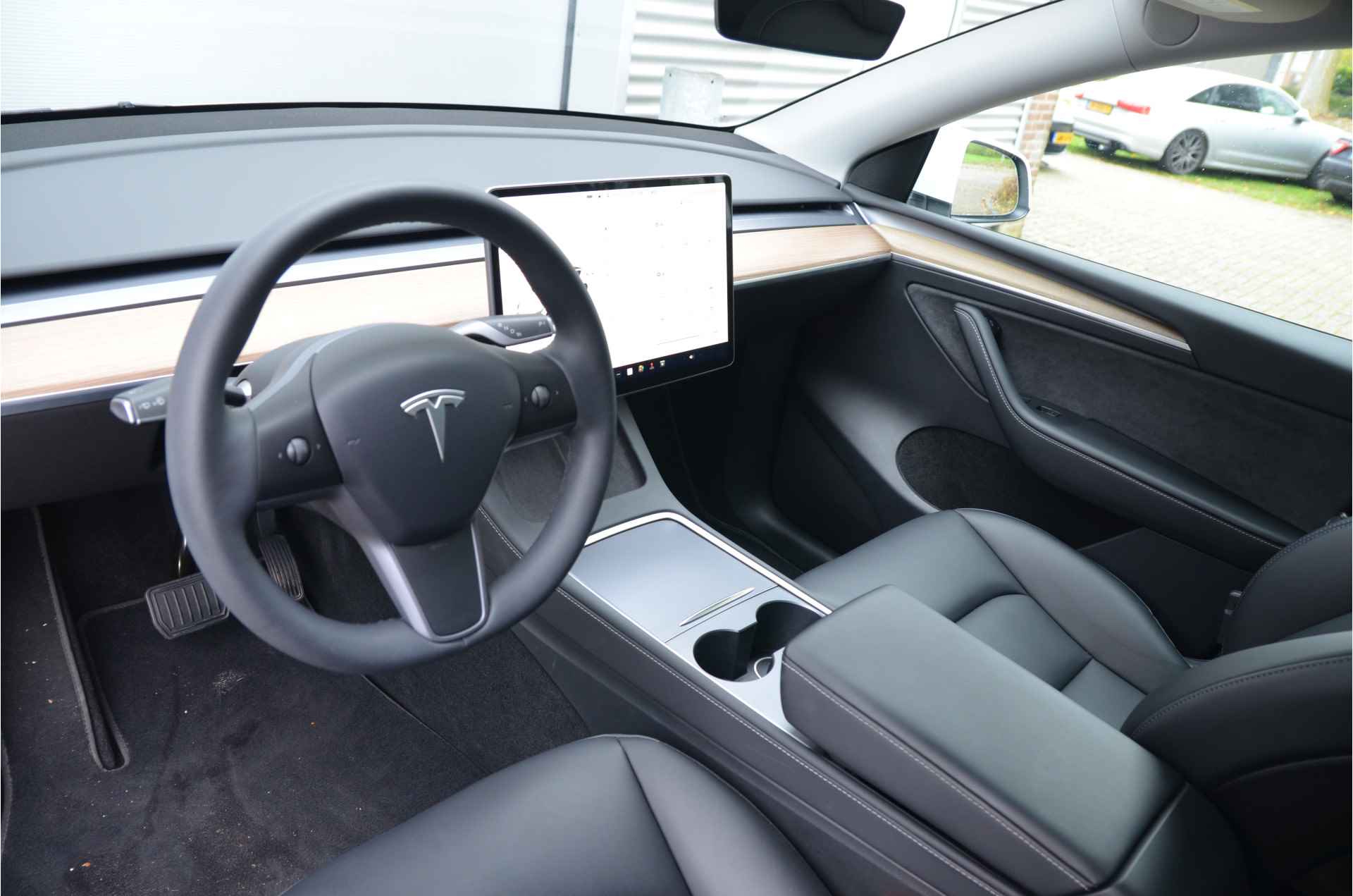 Tesla Model Y RWD 58 kWh AutoPilot, LFP Accu dus 100% opladen, MARGE - 10/32