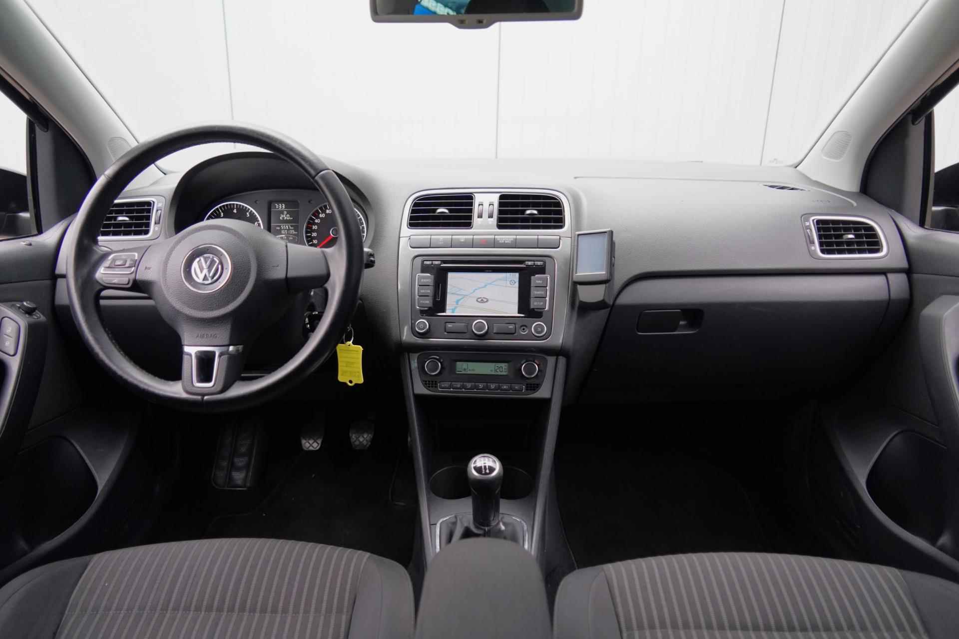 Volkswagen Polo 1.4-16V Highline / Navi / Climate / Cruise / NL-Auto / 172dkm NAP / Bluetooth / Elek. ramen - 11/36