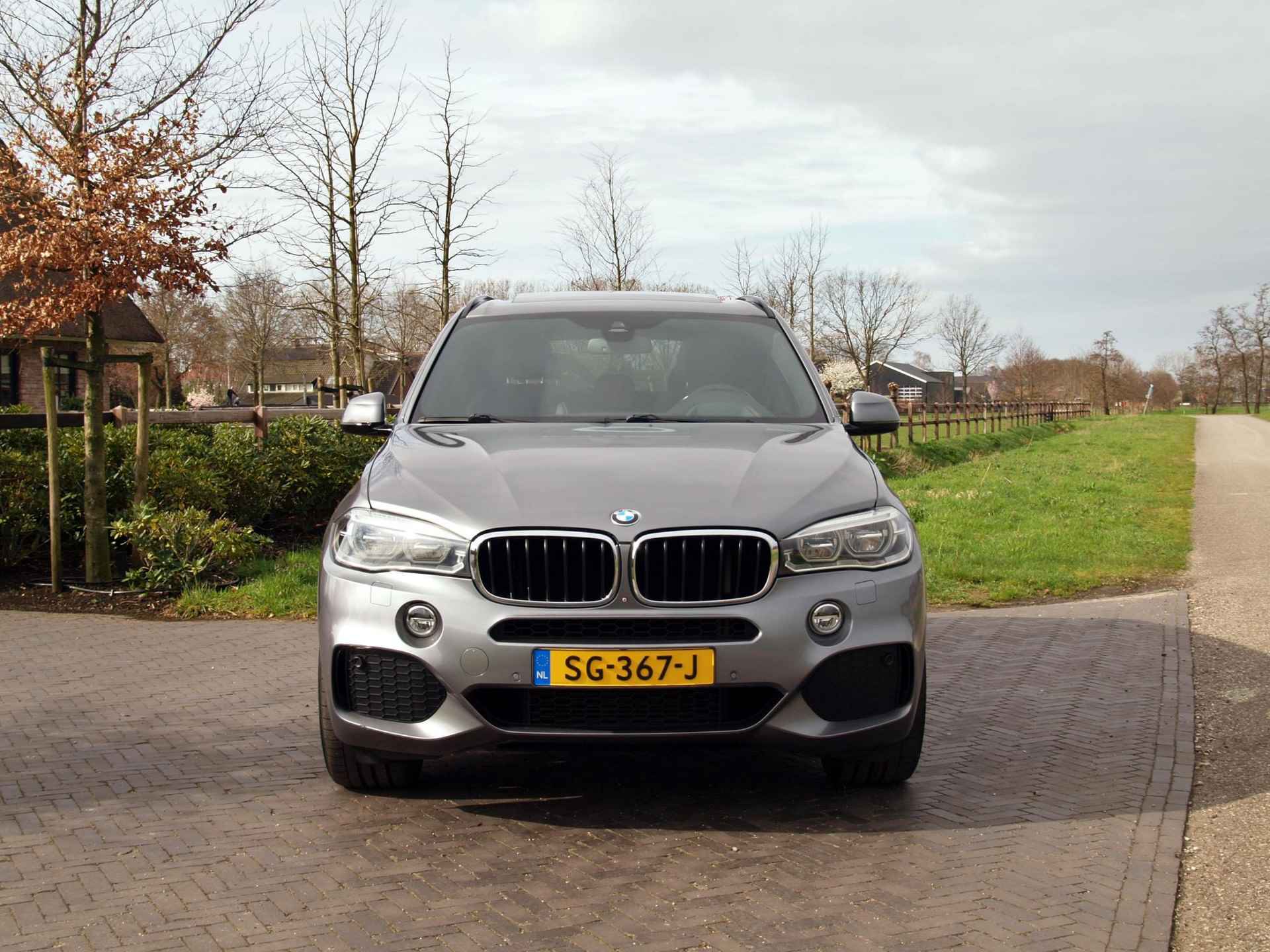 BMW X5 xDrive35i High Executive M-Pakket | Panoramadak | Camera | Trekhaak | Cruise Control | Navi | Bluetooth | - 10/38