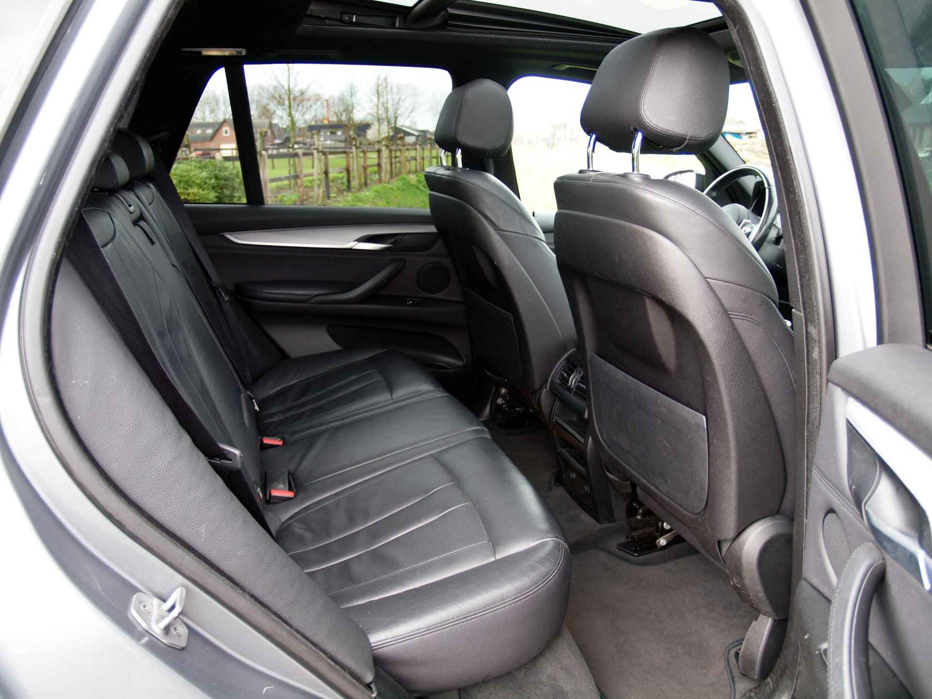 BMW X5 xDrive35i High Executive M-Pakket | Panoramadak | Camera | Trekhaak | Cruise Control | Navi | Bluetooth | - 33/38