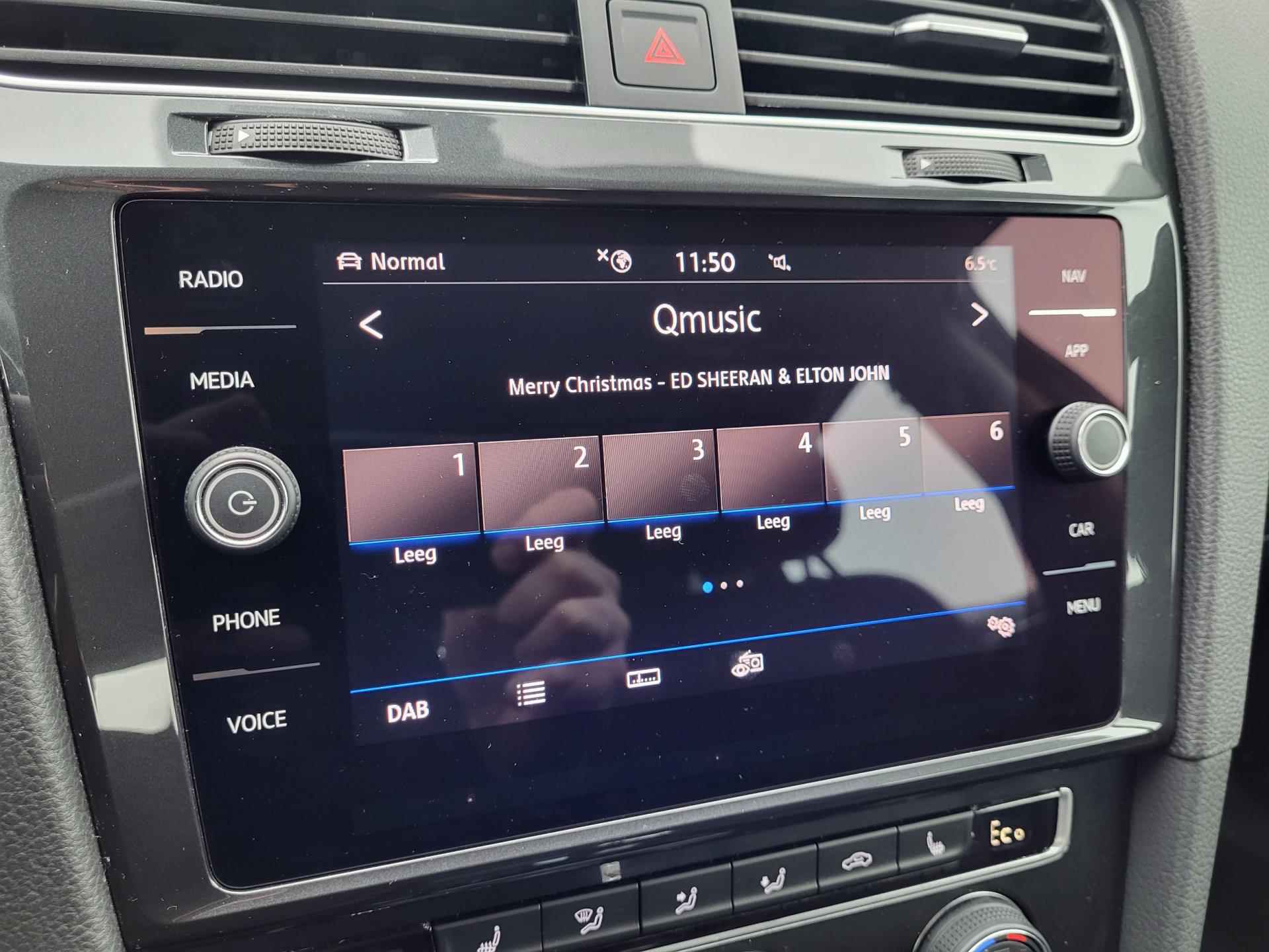 Volkswagen E-Golf 36 kWh | Camera, AppleCarPlay/AndroidAuto, adaptive cruise control, LED dagrijverlichting en navigatie - 28/39