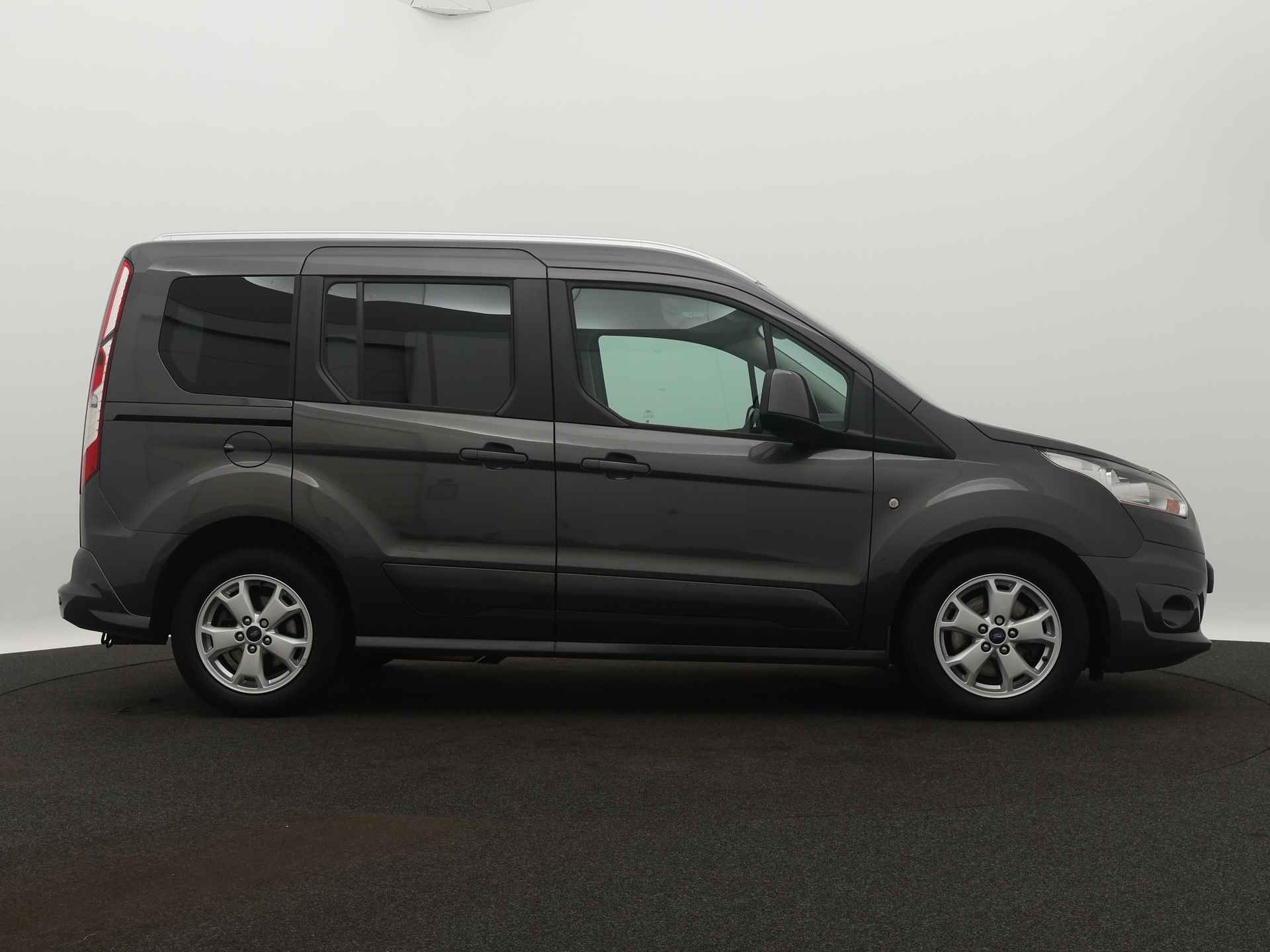 Ford Tourneo Connect Titanium 1.6 EcoBoost 150HP Automaat Direct leverbaar! Rolstoelauto - 12/37