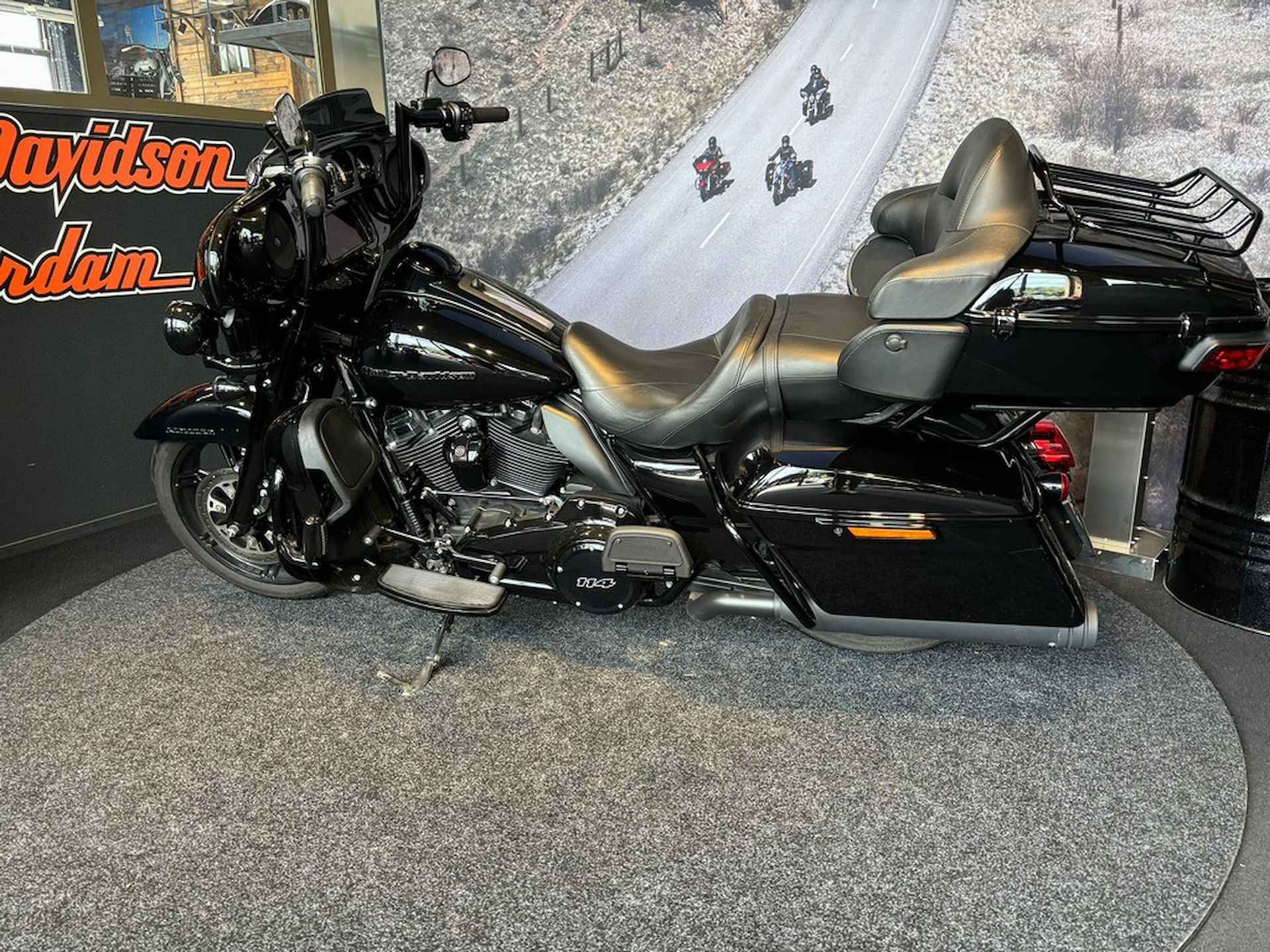 Harley-Davidson FLHTK ULTRA LIMITED Vivid Black Blacked Out - 11/12