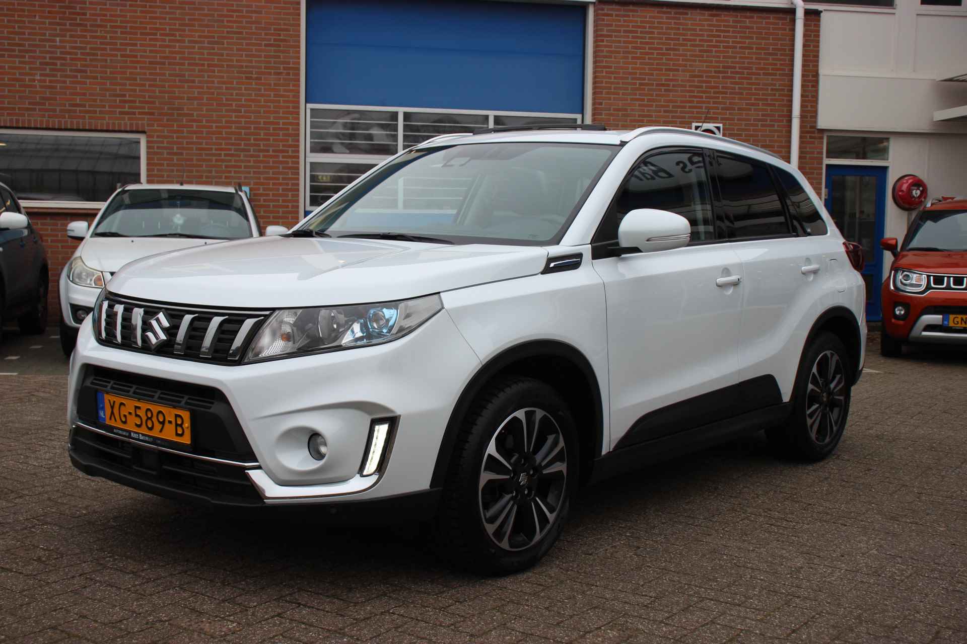 Suzuki Vitara 1.0 Boosterjet Stijl Automaat | Trekhaak | Opendak | PDC | Keyless | - 19/40