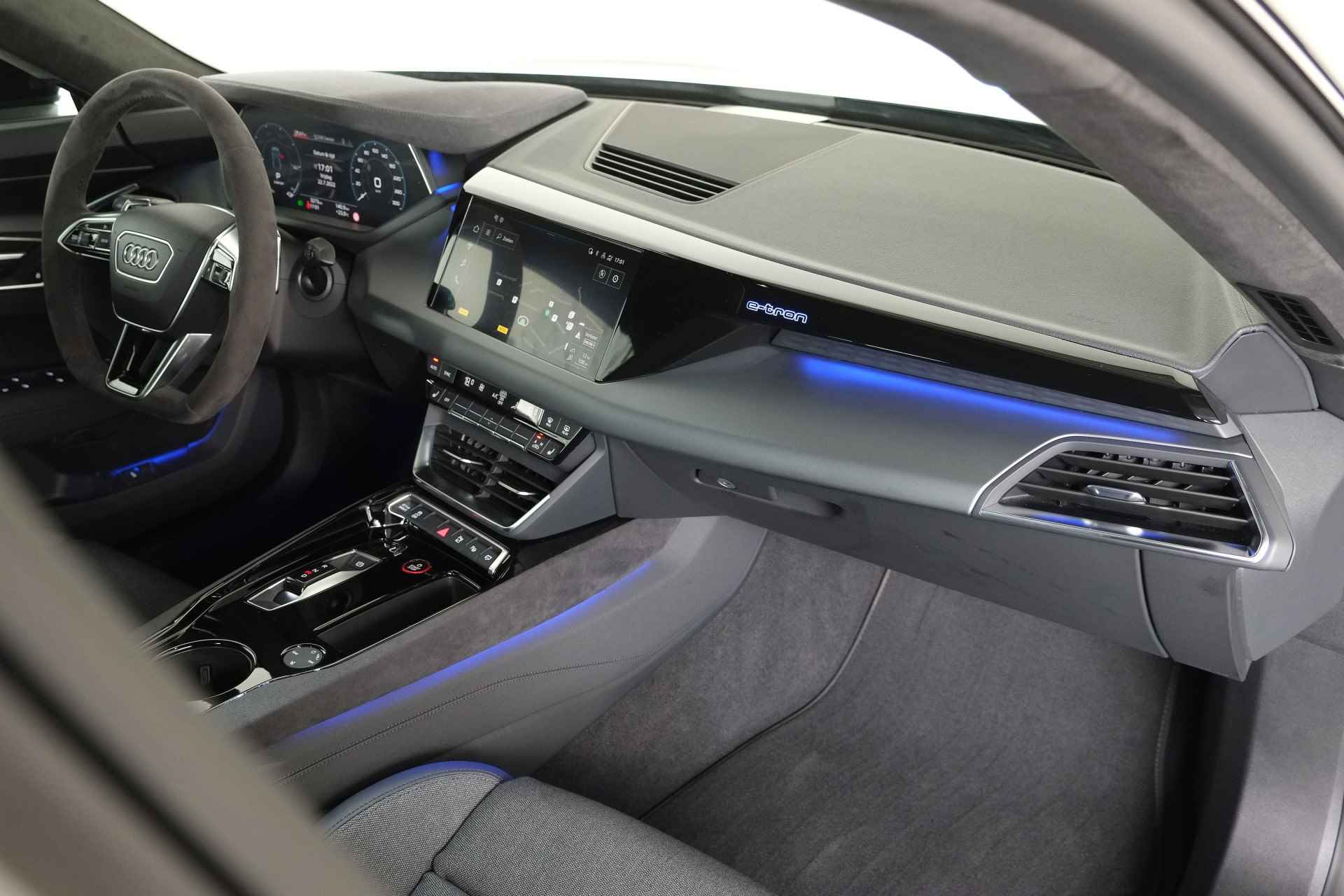 Audi e-tron GT 93 kWh Panorama / ACC / VC / Cam / Alcantara / LED - 4/44