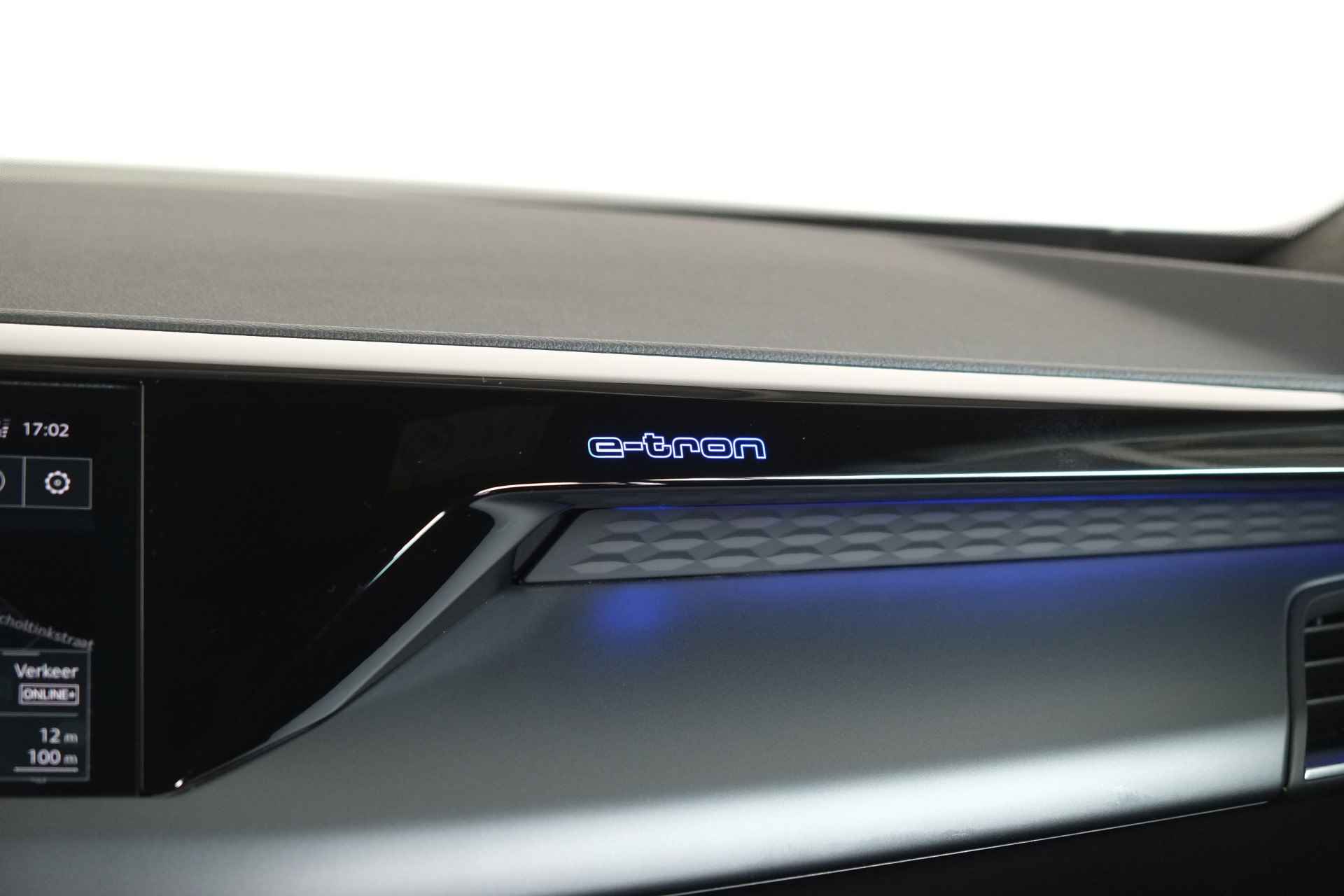 Audi e-tron GT 93 kWh Panorama / ACC / VC / Cam / Alcantara / LED - 16/44