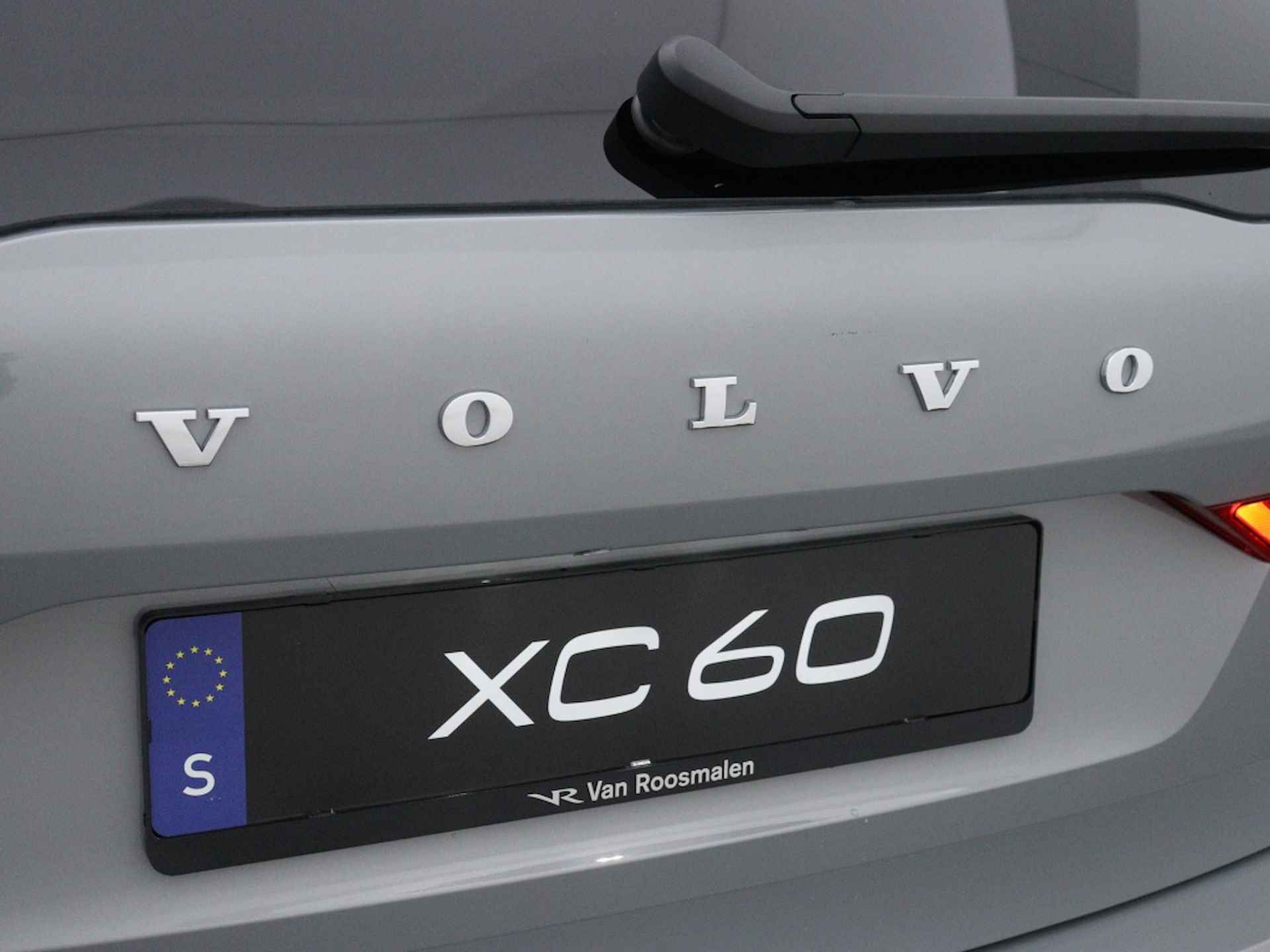 Volvo XC60 2.0 T6 AWD Ultimate Dark | Panorama dak | 360 graden camera | - 44/48
