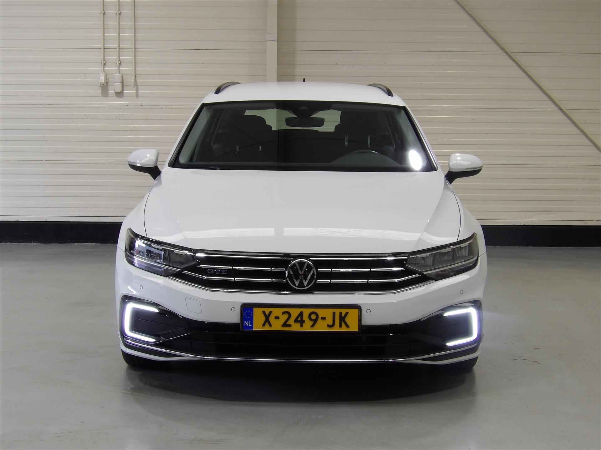 VOLKSWAGEN Passat GTE 1.4 TSI PHEV 218pk DSG Business - 4/28