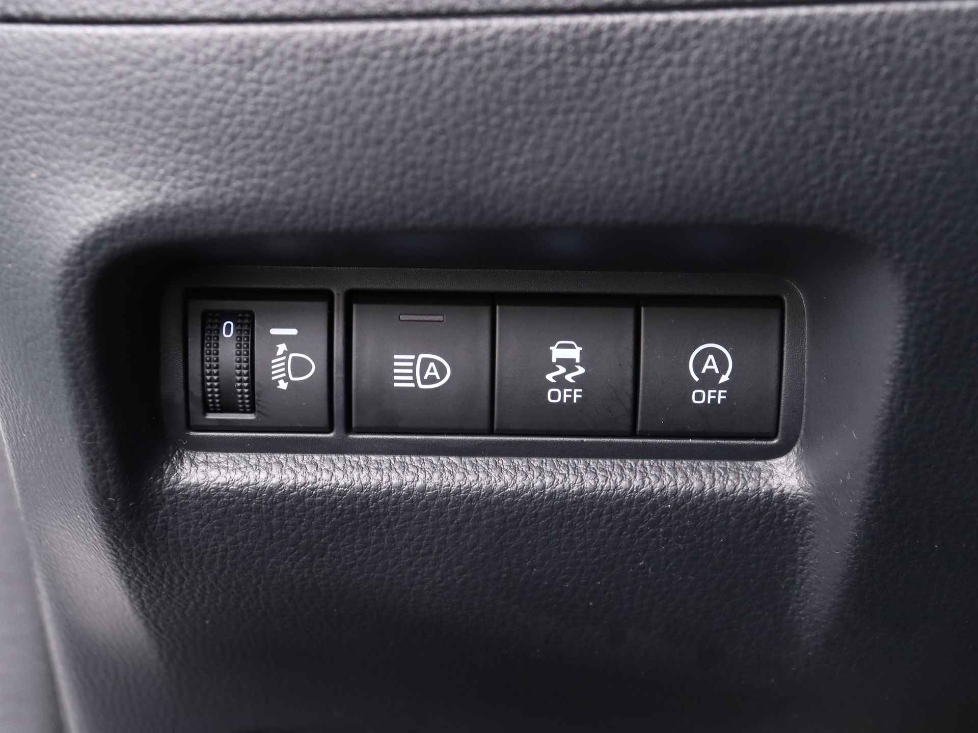 Toyota Aygo X 1.0 Pulse Limited | Camera | Stoelverwarming | LM velgen | - 29/38