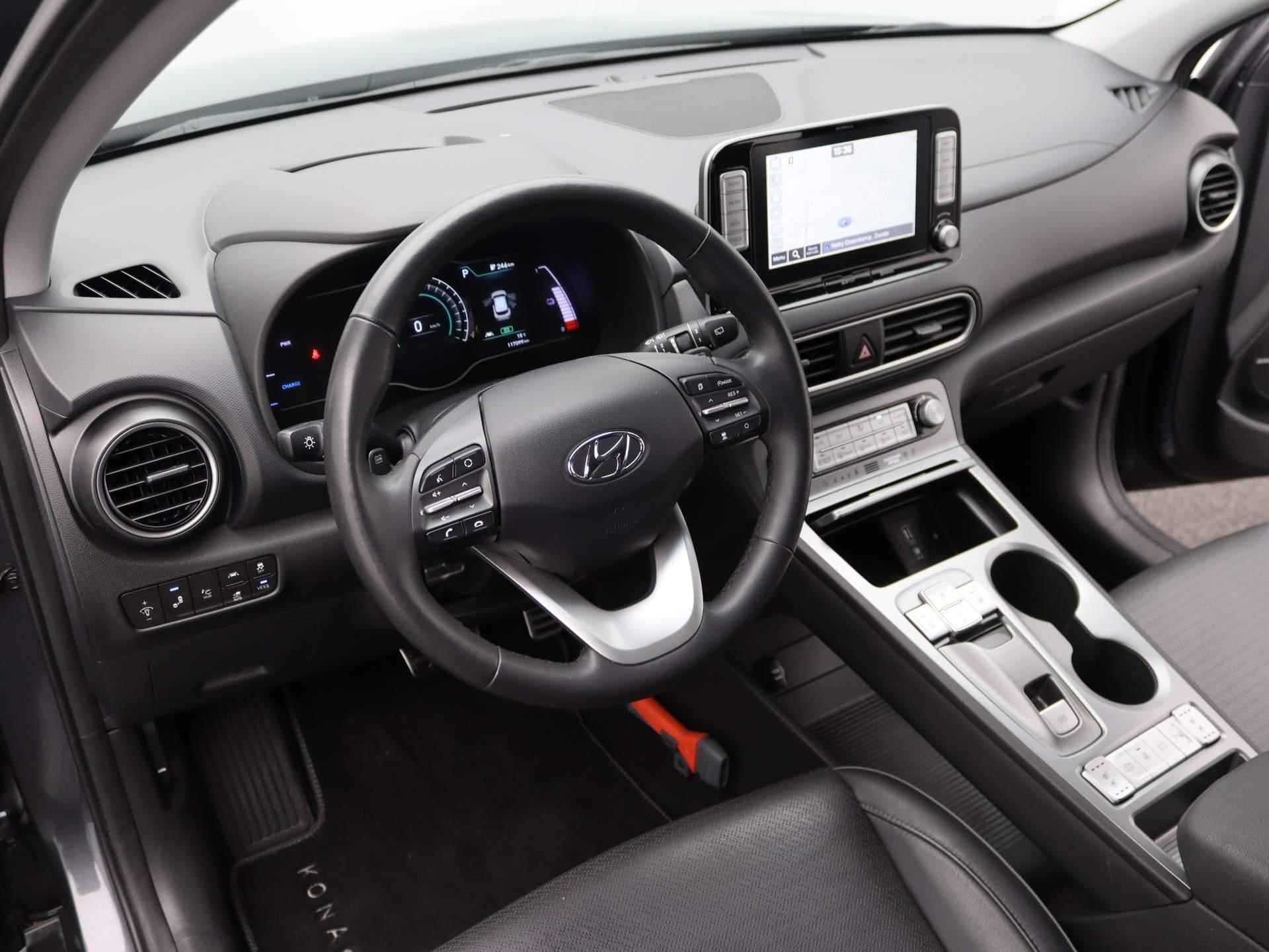 Hyundai Kona EV Premium 64 kWh | Airco | Navigatie | Achteruitrijcamera | Cruise Control | Lederen bekleding | - 27/46