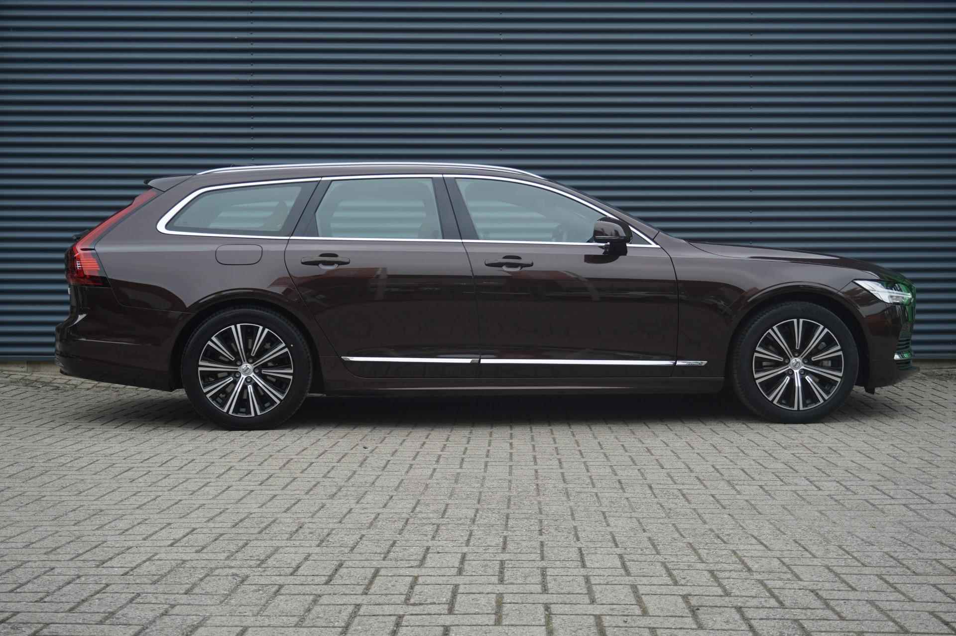 Volvo V90 2.0 390pk T8 AWD Business Pro | Navigatie | Adaptive Cruise | Stuur/Stoelverwarming | Achteruitrijcamera - 3/50