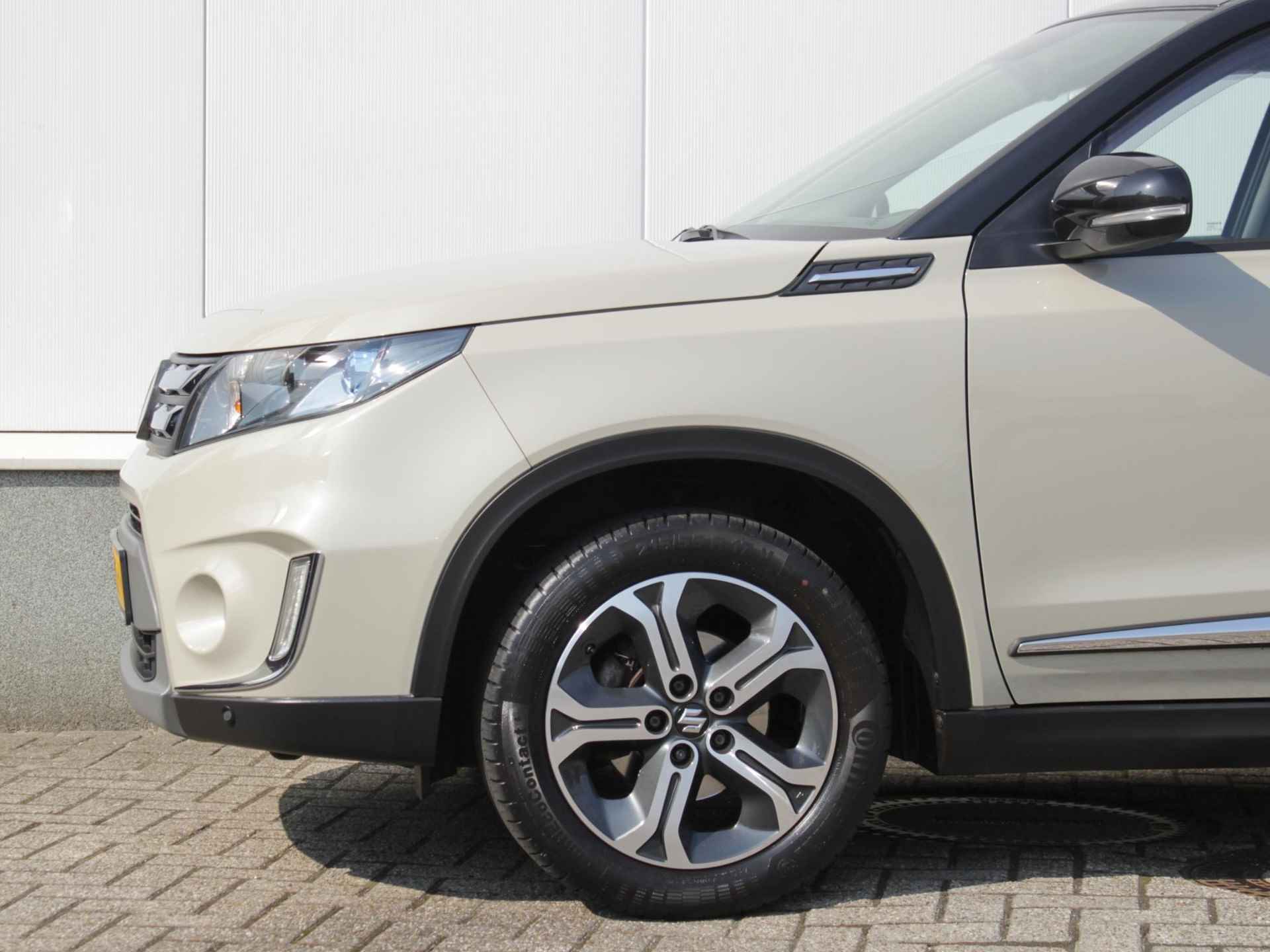 Suzuki Vitara 1.6 High Executive | Navi | Cruise | Camera | Trekhaak - 9/29