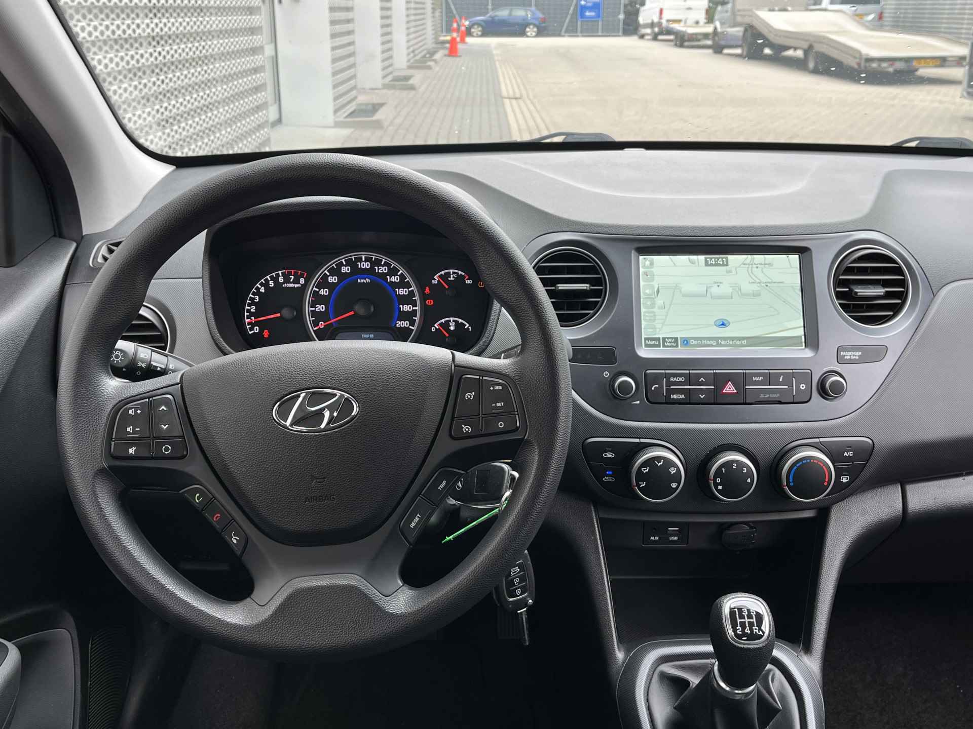 Hyundai i10 1.0i Comfort Smart Pack CRUISE CONTROL | AIRCO | NAVIGATIE MET RADIO/USB | ZUINIGE AUTO! - 5/30