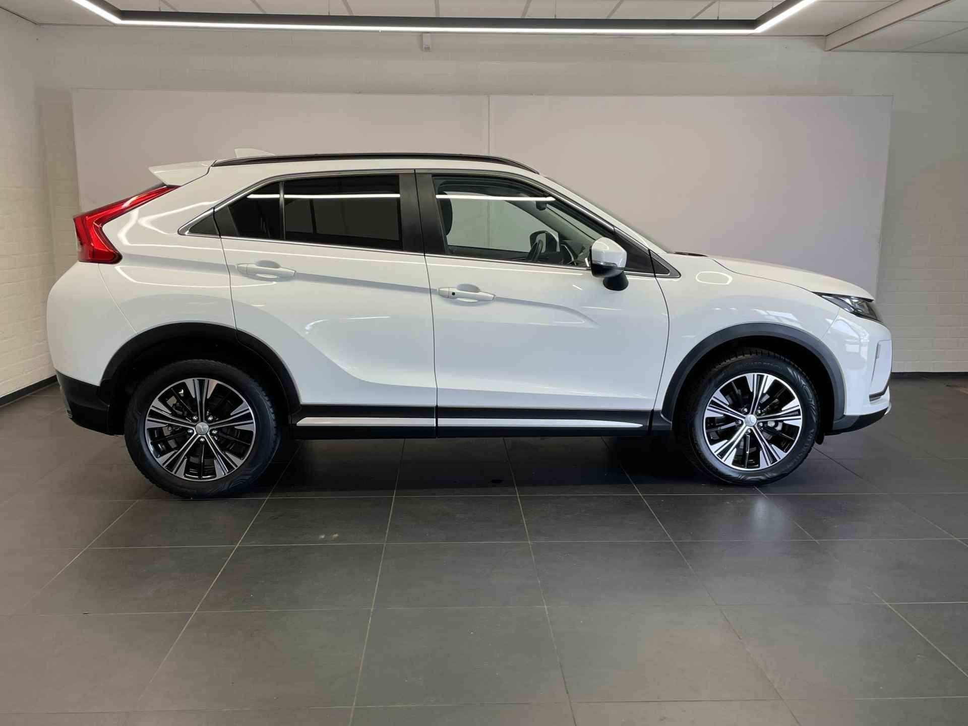 Mitsubishi Eclipse Cross 1.5 DI-T Intense - 4/26