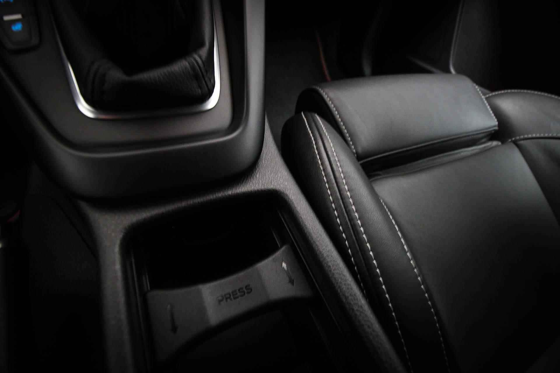 Ford Focus 2.0 ST-3 ZEER NETJES | DRIVER ASSISTANCE / ST- PACK | LEDER | STUURWIELVERWARMING | CAMERA | 19" - 39/53