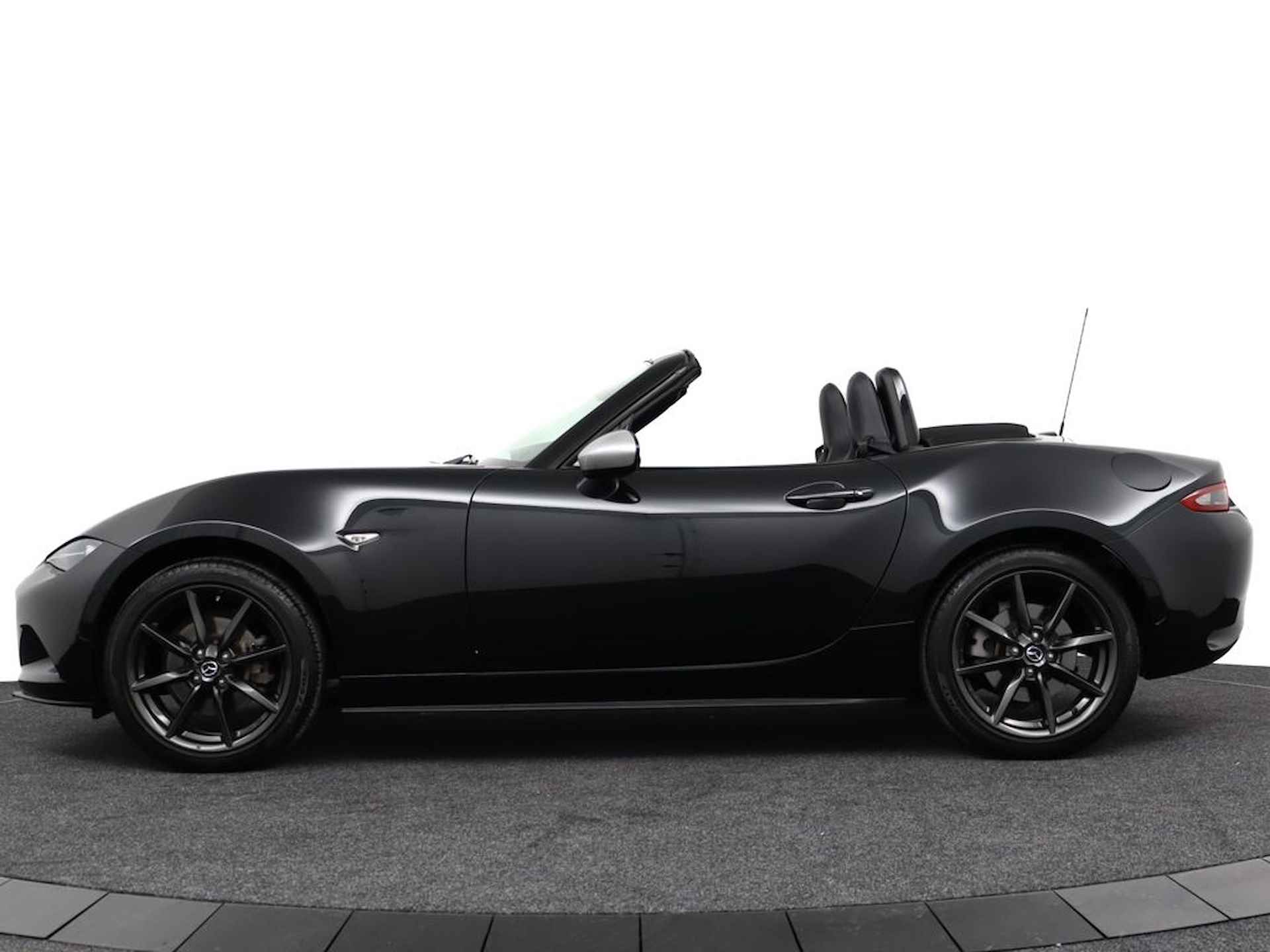 Mazda MX-5 2.0 SkyActiv-G 160 GT-M - Navigatie - Cruise Control - LM Velgen - LED - Bluetooth - Airco - Leder - Stoelverwarming - 12 maanden Bovag garantie - 56/67