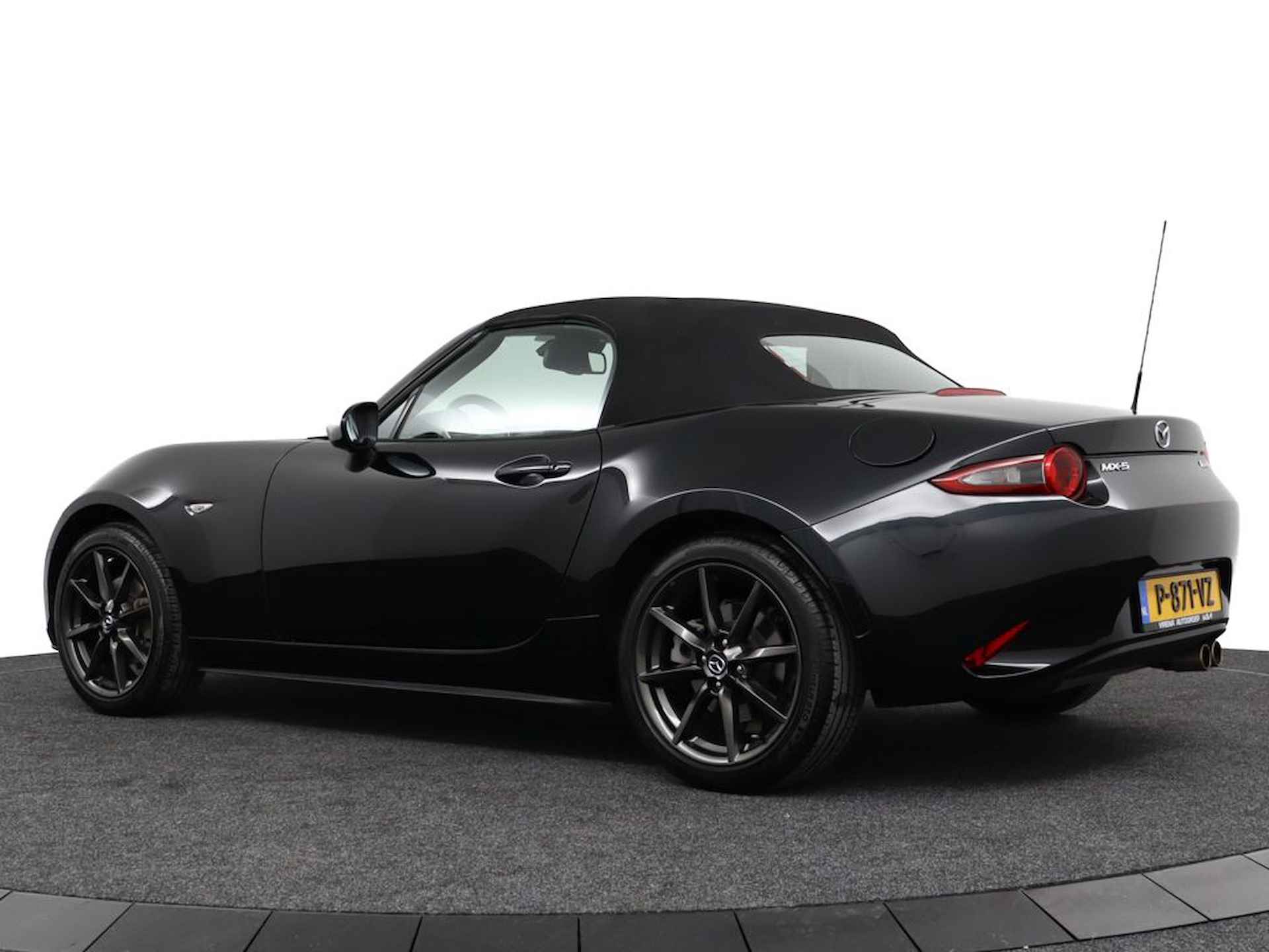 Mazda MX-5 2.0 SkyActiv-G 160 GT-M - Navigatie - Cruise Control - LM Velgen - LED - Bluetooth - Airco - Leder - Stoelverwarming - 12 maanden Bovag garantie - 6/67